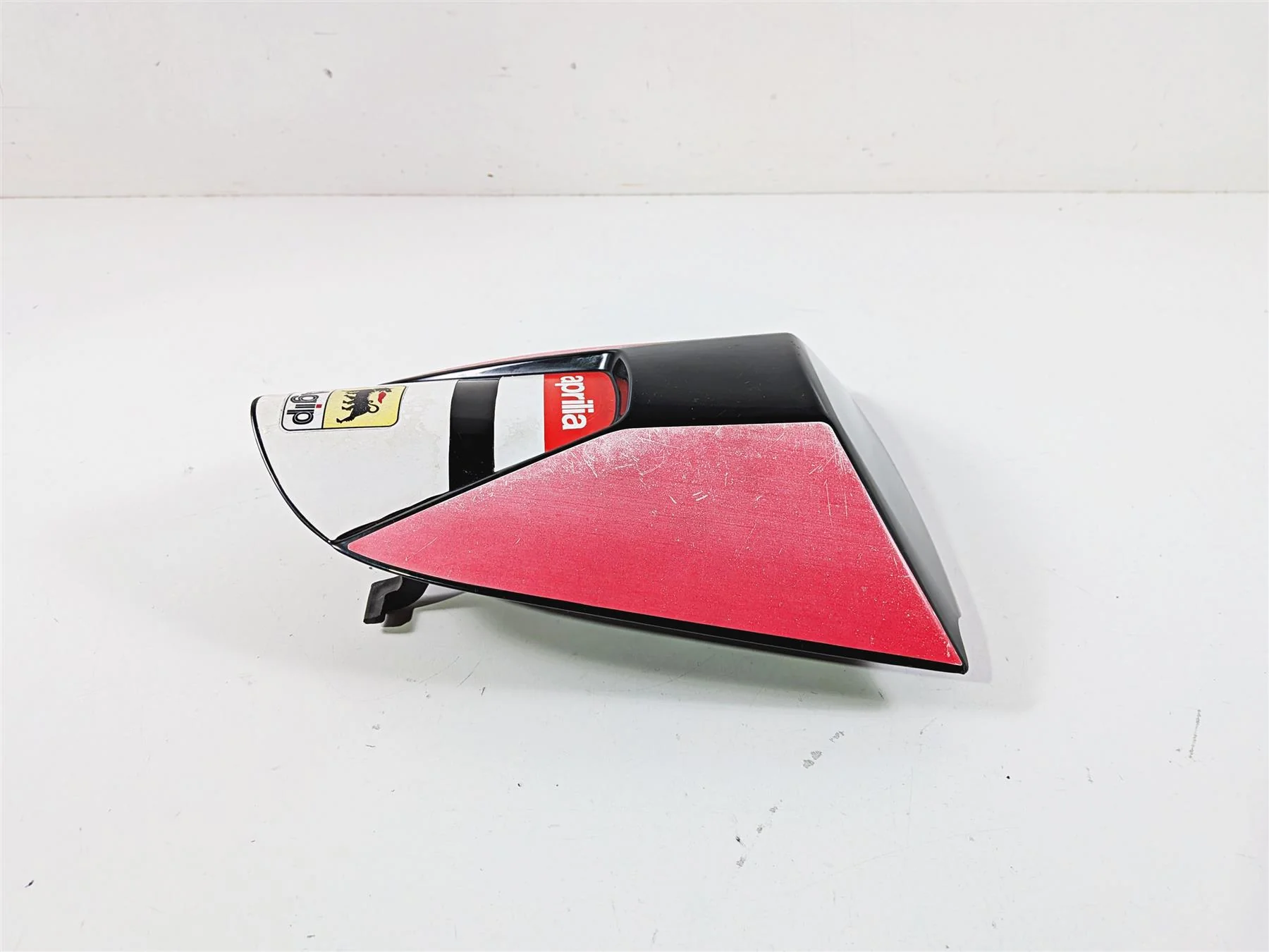 2008 Aprilia RSVR 1000 Factory Passenger Seat Cowl Cover 109752 - Image 4