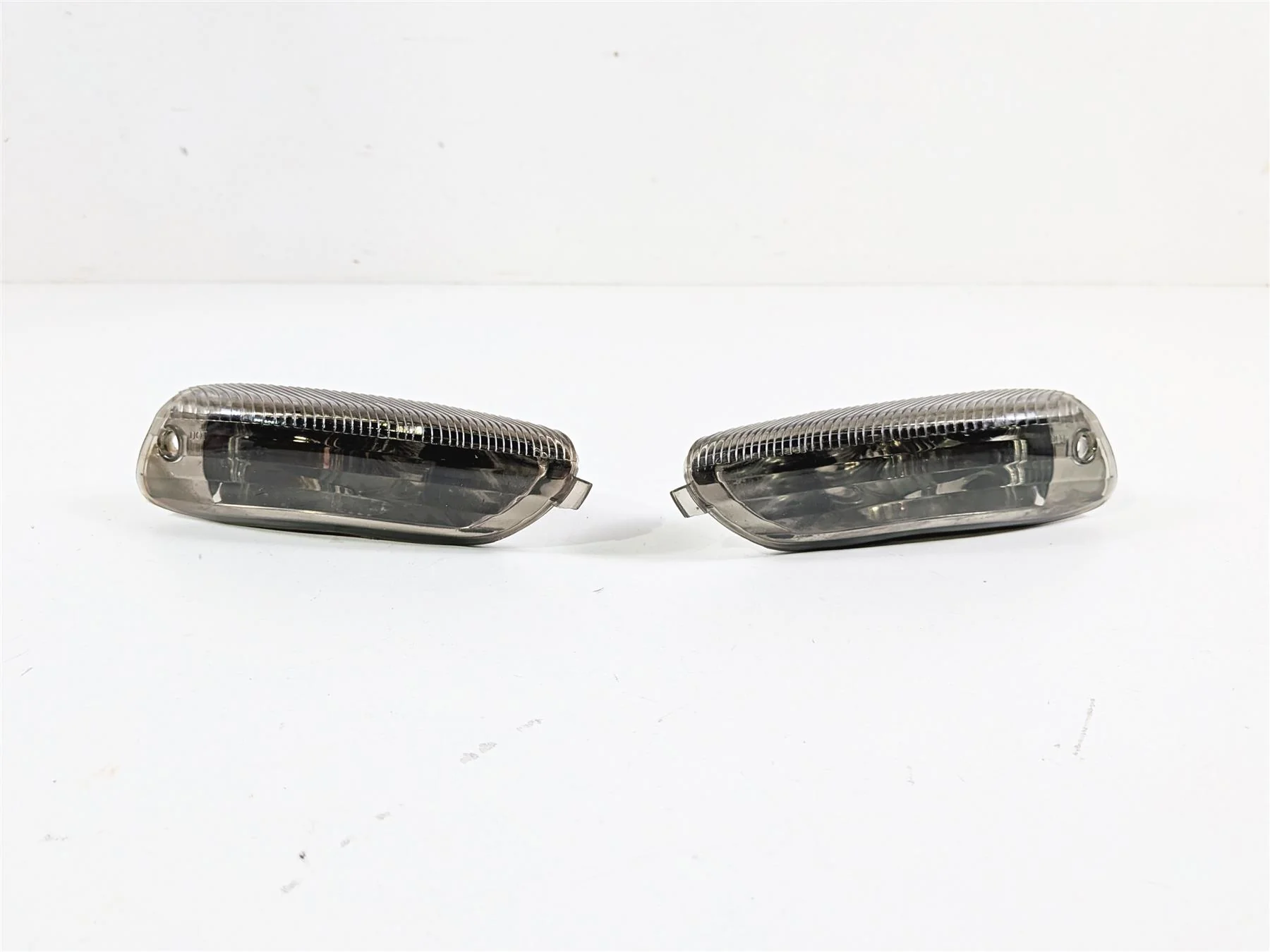 2008 Aprilia RSVR 1000 Factory Rear Blinker Turn Signal Set AP8127284 AP8127285 - Image 2