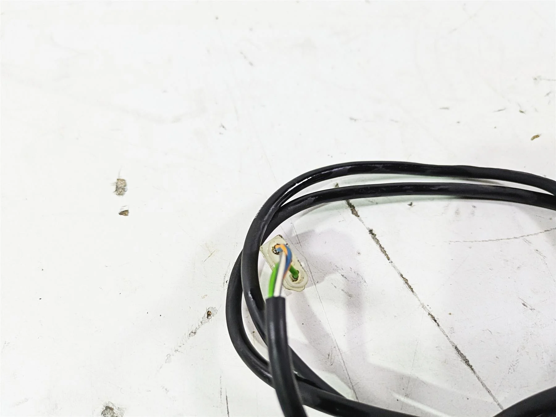 2008 Aprilia RSVR 1000 Factory Rear Wheel Speed Sensor AP8124528 - Image 7
