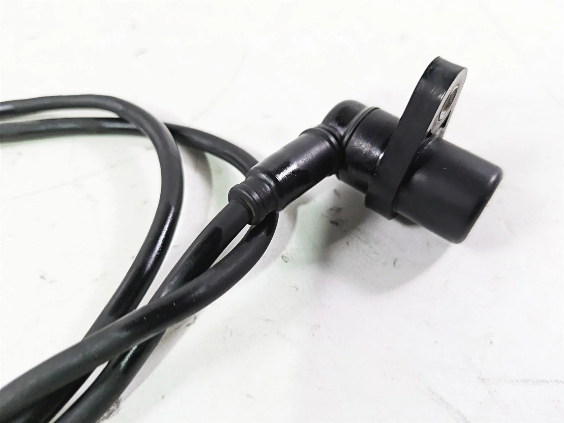 2008 Aprilia RSVR 1000 Factory Rear Wheel Speed Sensor AP8124528 - Image 9
