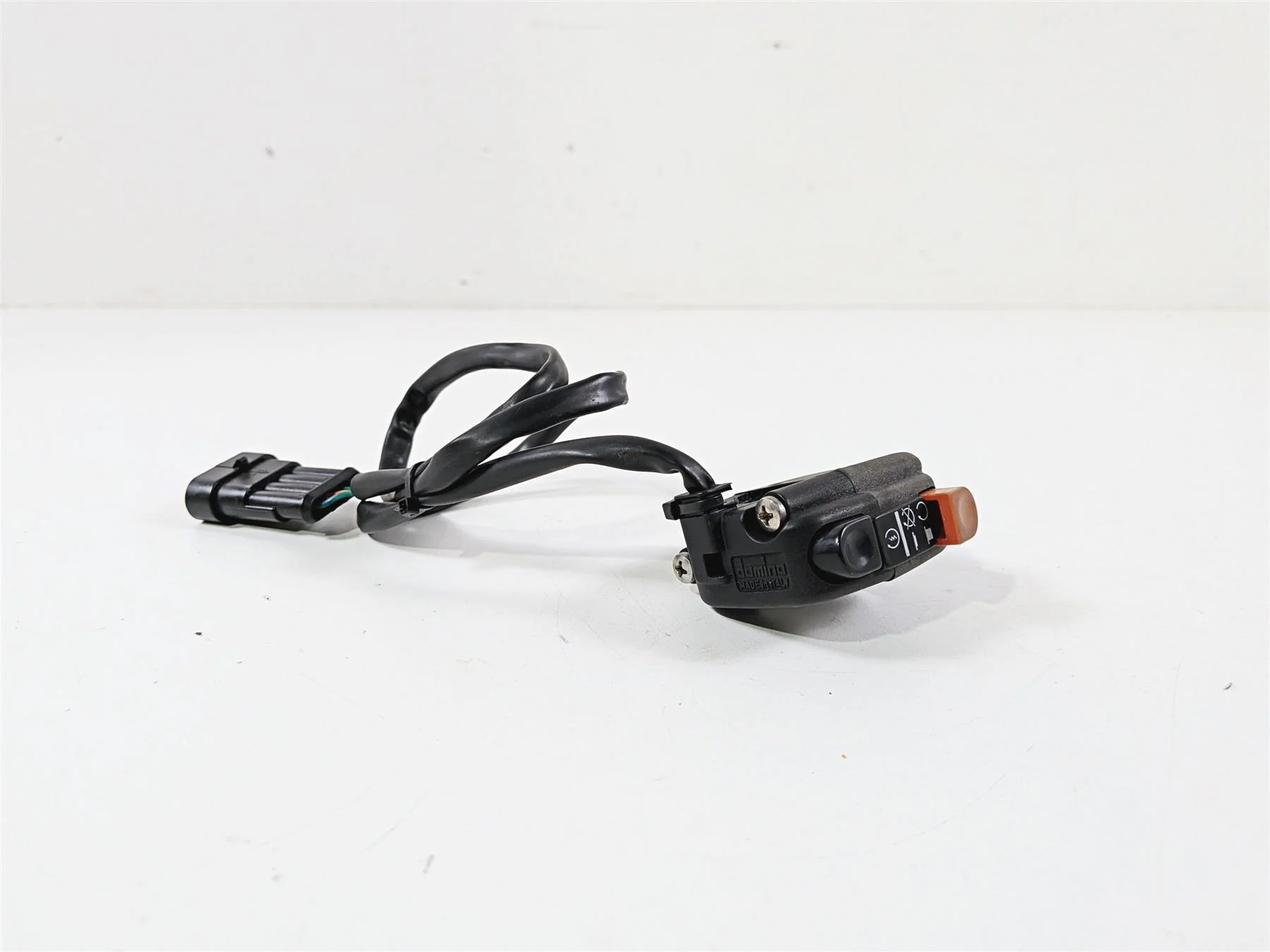 2008 Aprilia RSVR 1000 Factory Right Hand Control Switch Start Stop AP8118637 - Image 3