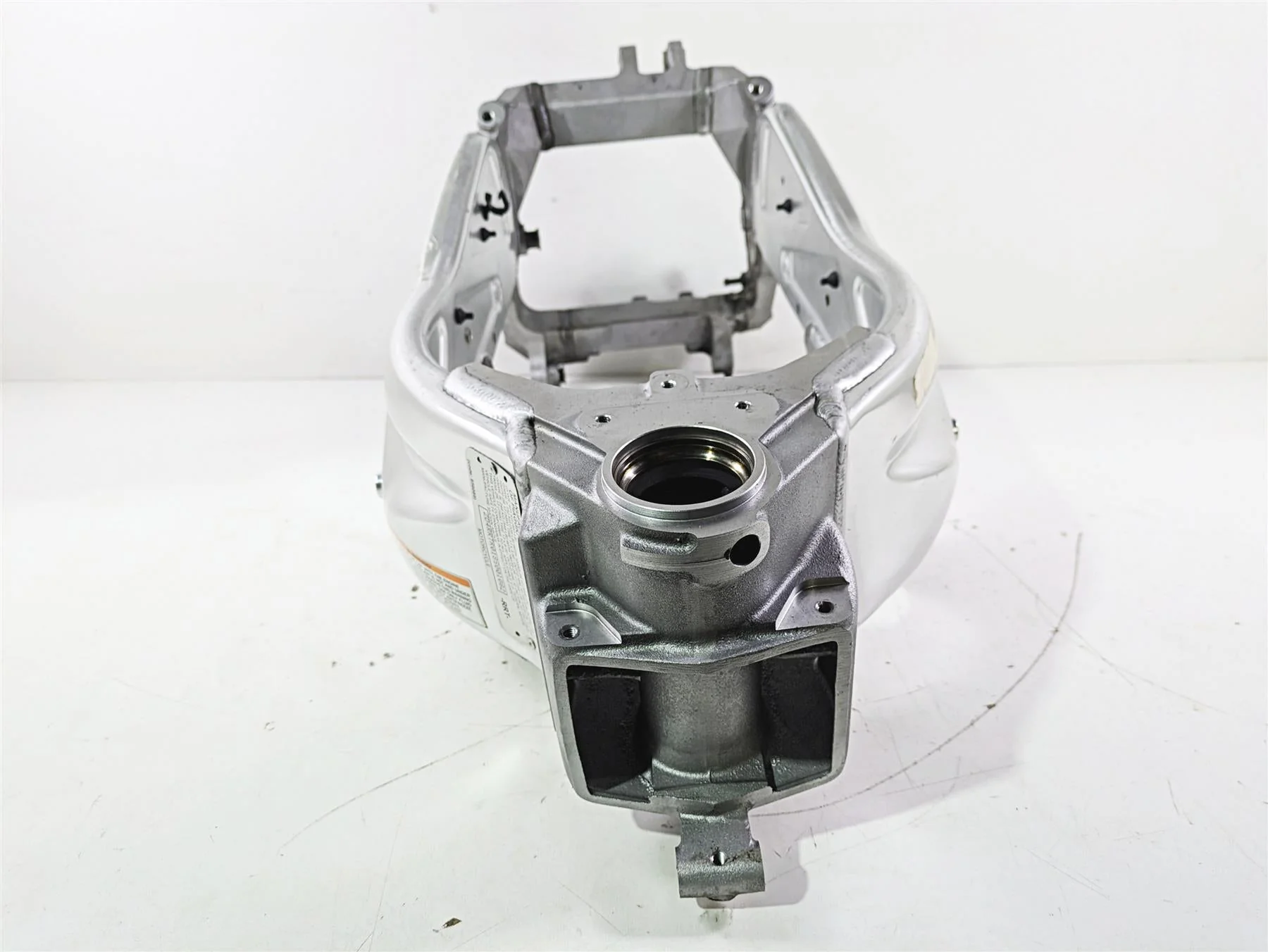 2008 Aprilia RSVR 1000 Factory Straight Main Frame Chassis Silver With Clean Mississippi Title AP8146974 - Image 5