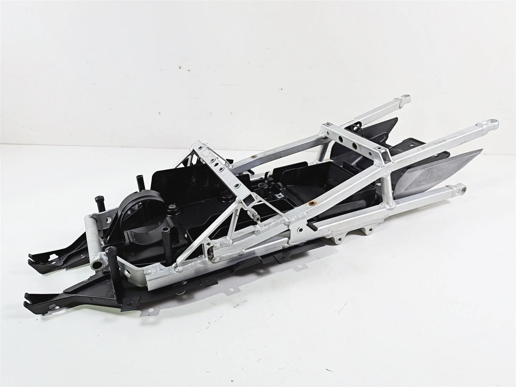 2008 Aprilia RSVR 1000 Factory Straight Rear Subframe & Inner Fender AP8146500 - Image 12