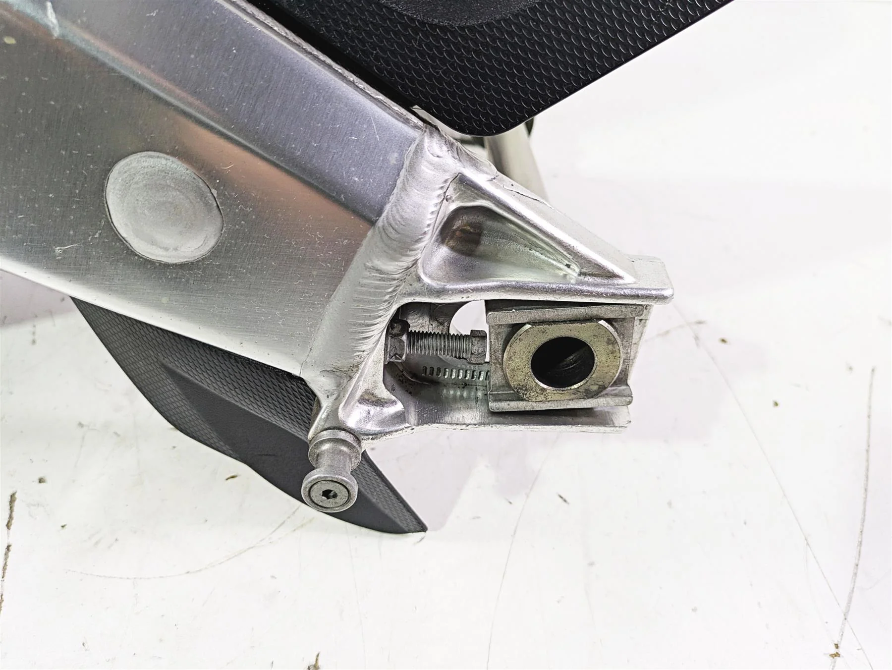 2008 Aprilia RSVR 1000 Factory Straight Swingarm Swingarm Axle Set AP8145020 - Image 7