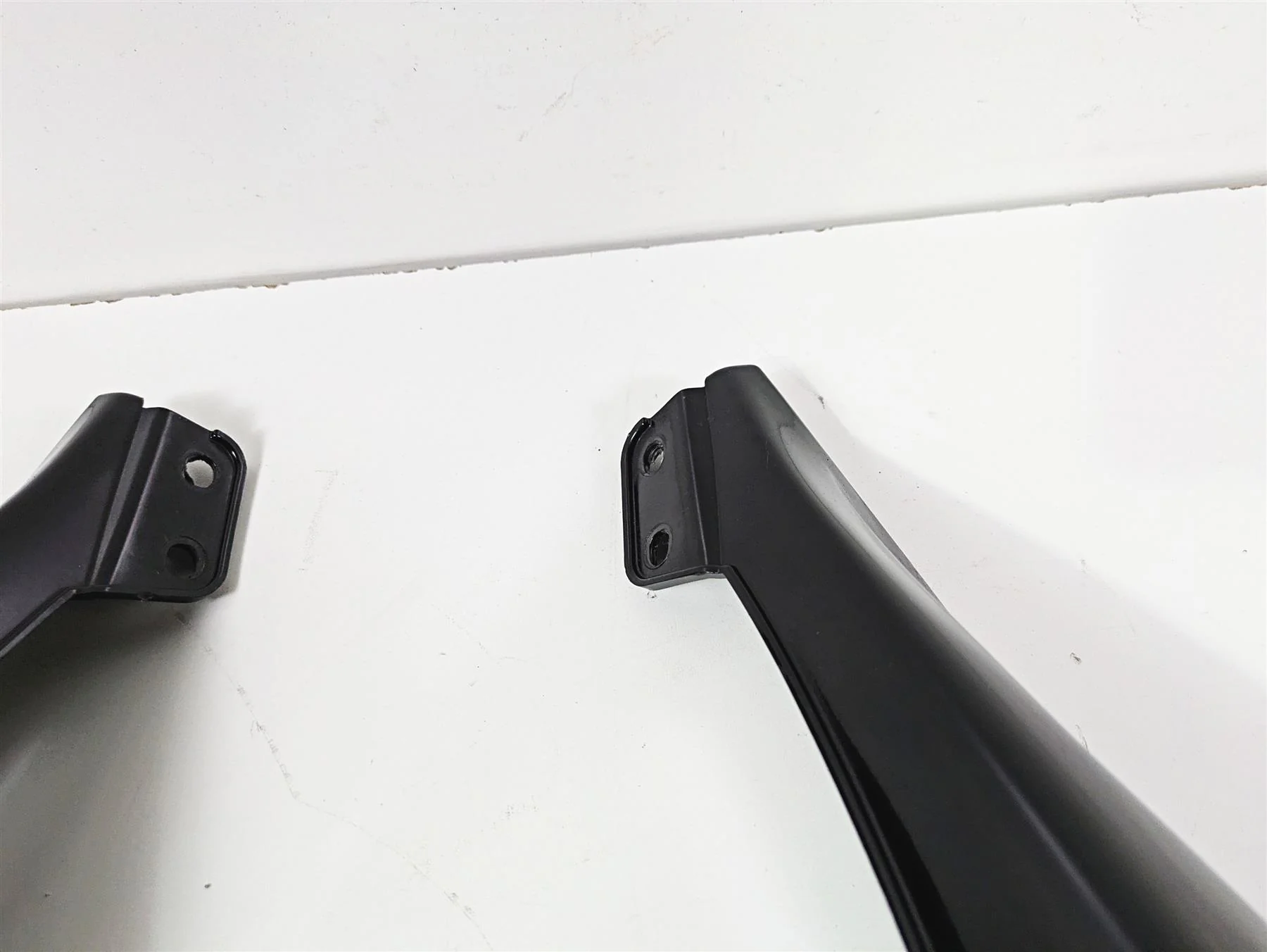 2008 Aprilia RSVR 1000 Factory Tail Side Cover Fairing Set AP8184322 AP8184323 - Image 7