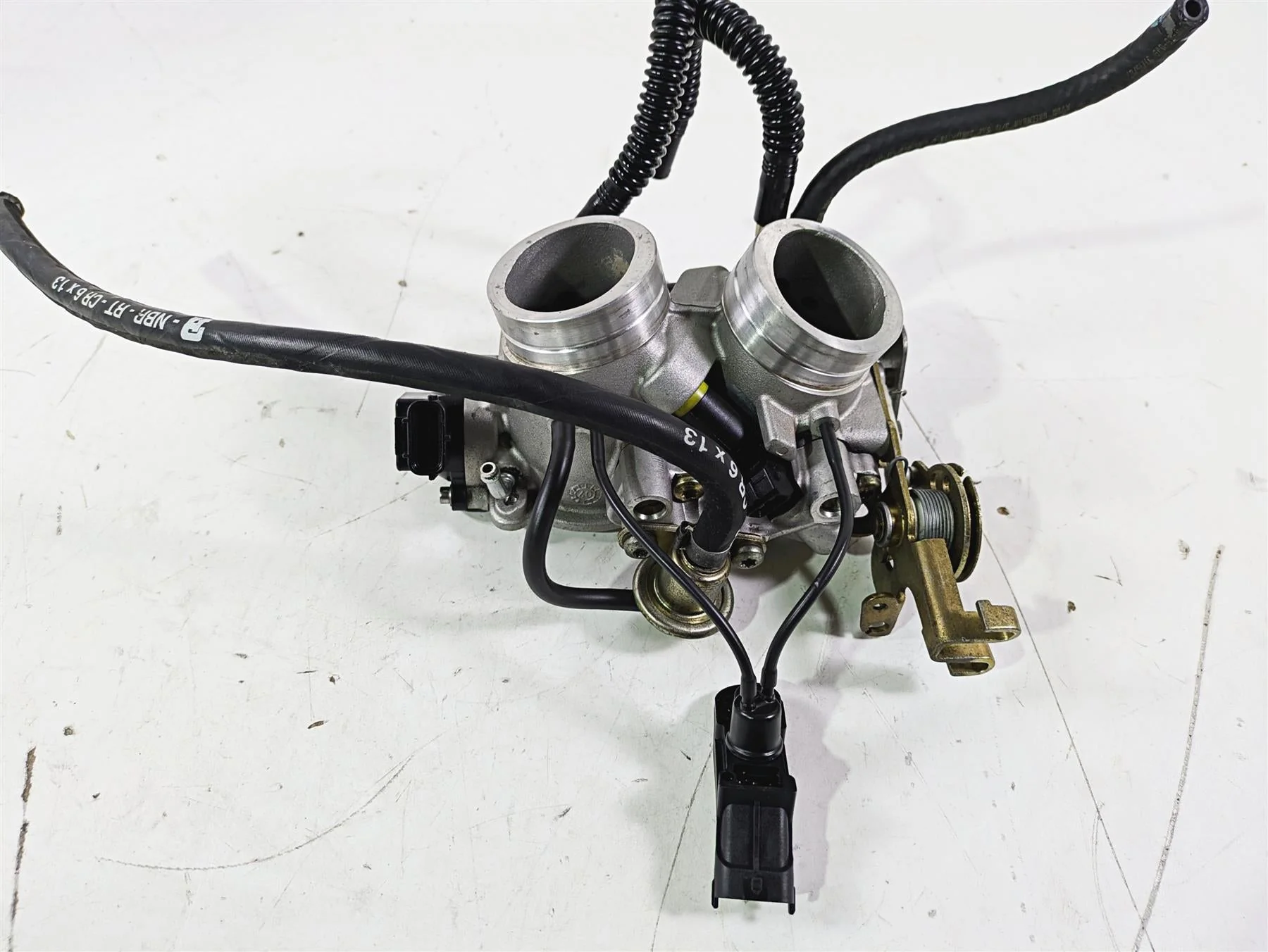 2008 Aprilia RSVR 1000 Factory Throttle Bodies Body Set AP0296970