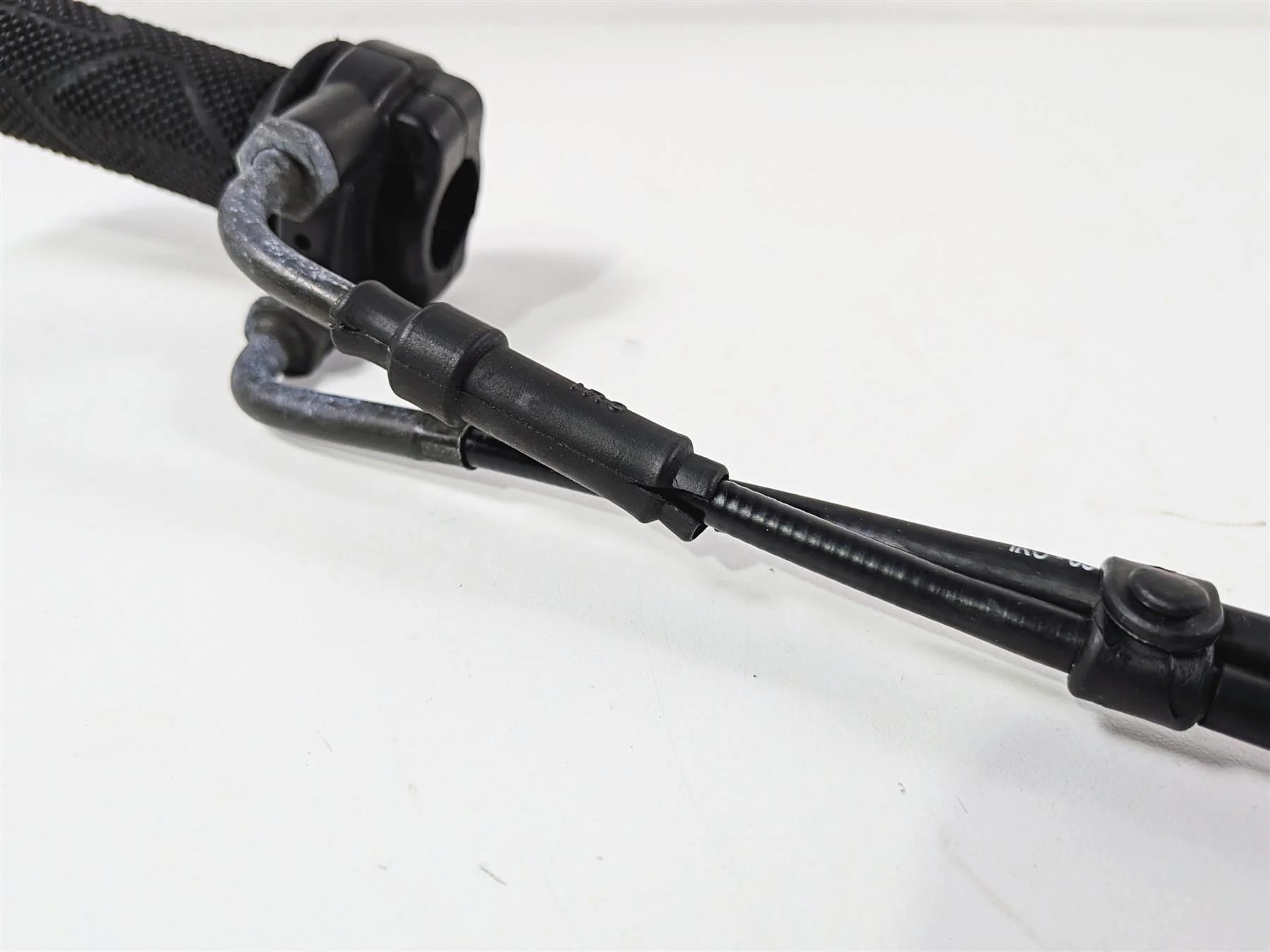 2008 Aprilia RSVR 1000 Factory Throttle Grip Handle Set AP8118566 - Image 11