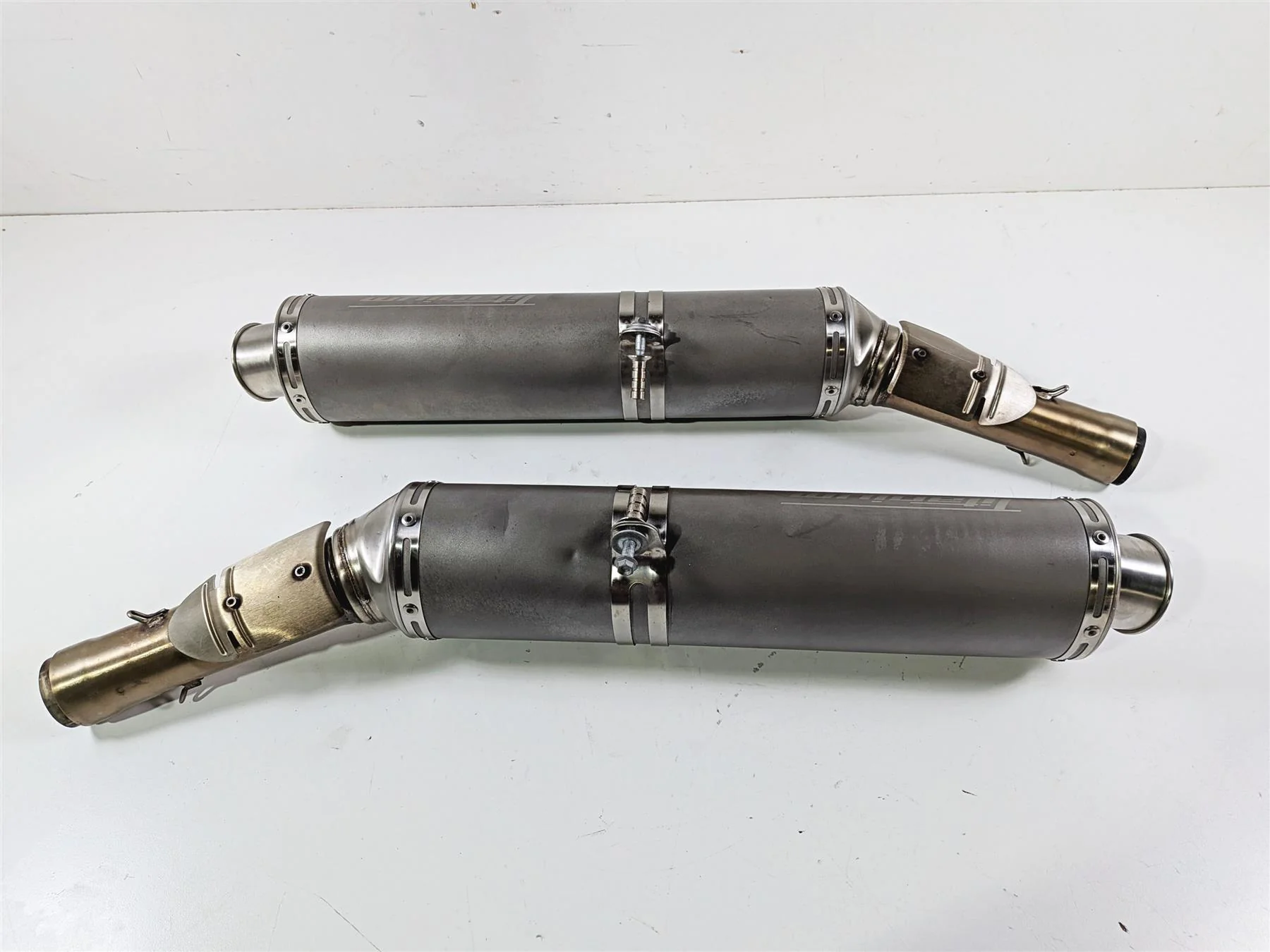 2008 Aprilia RSVR 1000 Factory Titanium Racing Exhaust Pipe Muffler AP8119716 - Image 5
