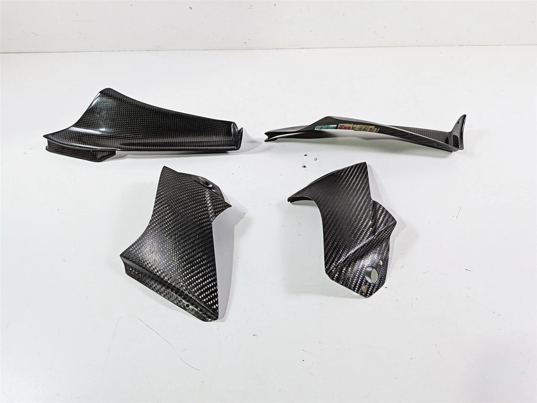 2008 Aprilia RSVR 1000 Factory Upper Fairing Carbon Infill Cover Set 8178754 - Image 4