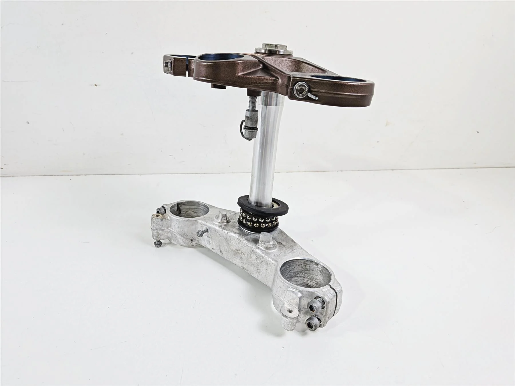 2008 Aprilia RSVR 1000 Factory Upper Lower Triple Tree Set AP8163562 AP8163061 - Image 12