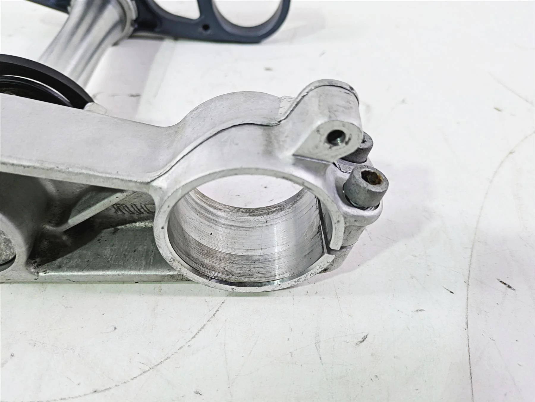 2008 Aprilia RSVR 1000 Factory Upper Lower Triple Tree Set - Read AP8163061 - Image 12