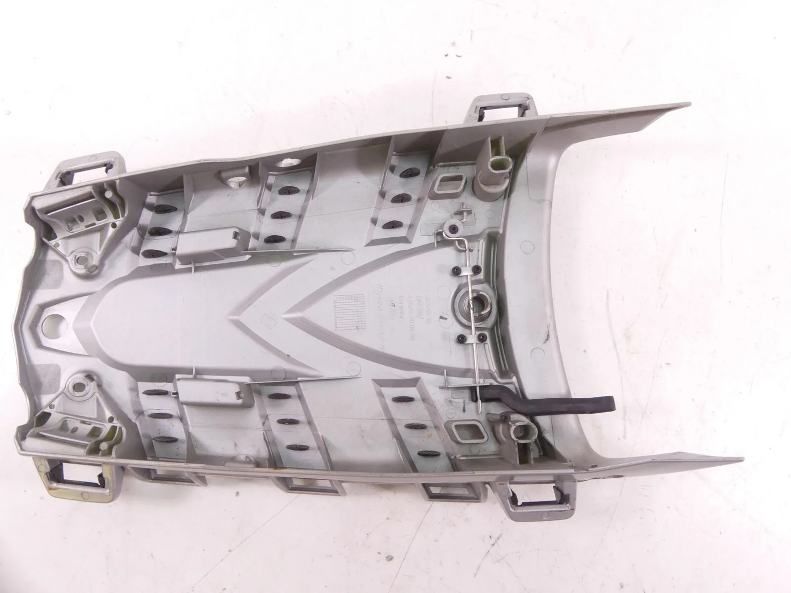 2008 BMW R1200GS K255 Adv Rear JDEHA Support Luggage Under Rack 46547698454 - Image 5