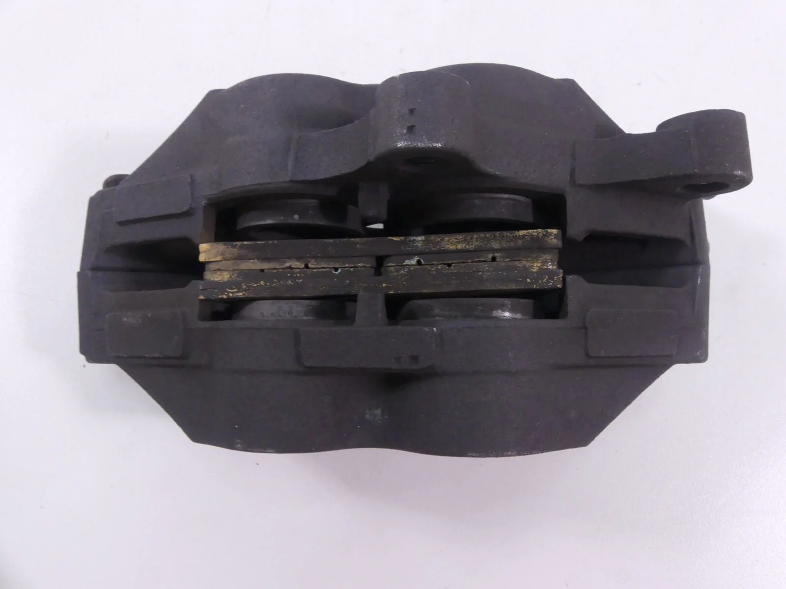 2008 BMW R1200R K27 Tokico Front Brake Caliper Set  34117722517 34117722518 - Image 6