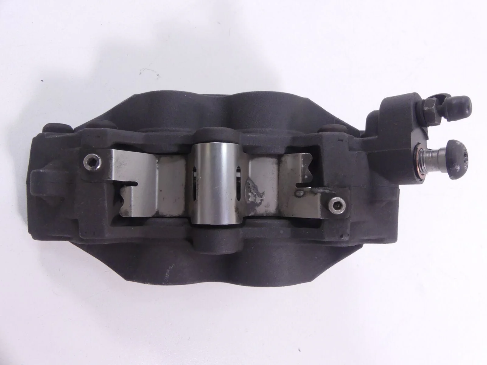 2008 BMW R1200R K27 Tokico Front Brake Caliper Set  34117722517 34117722518 - Image 8