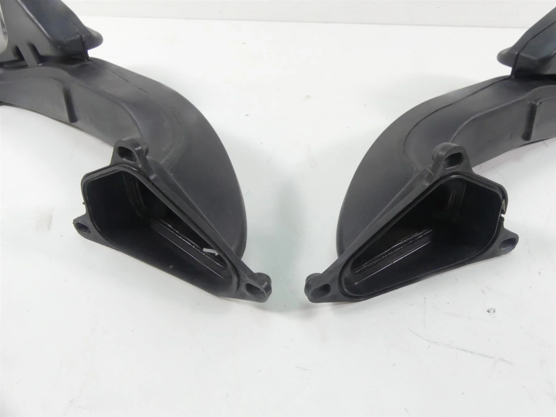 2008 Ducati 1098 S Air Box Cleaner Breather Injectors & Inlet Tubes 44211393B - Image 12