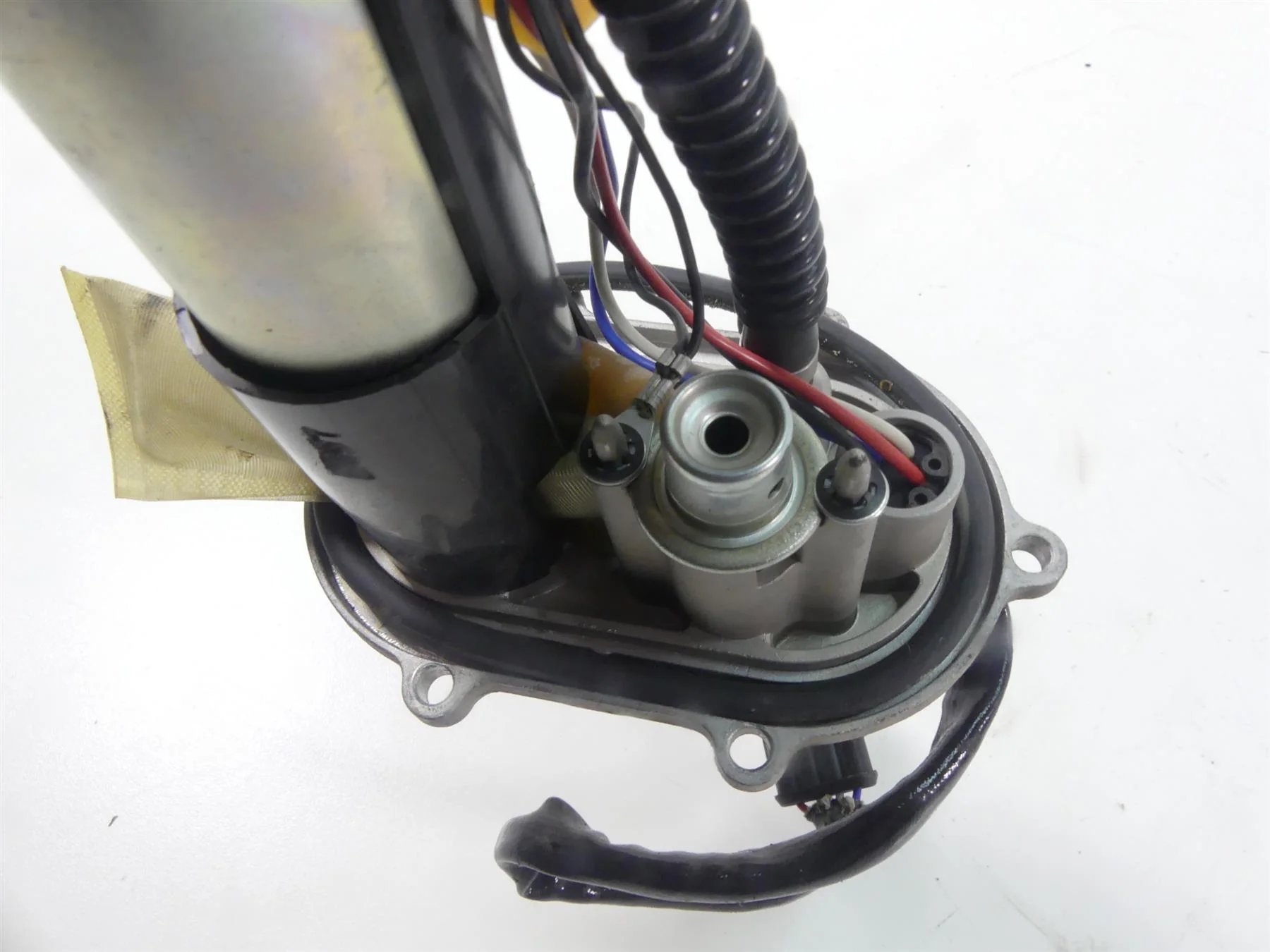 2008 Ducati 1098 S Fuel Gas Petrol Pump 15K -Tested 16023661A - Image 8