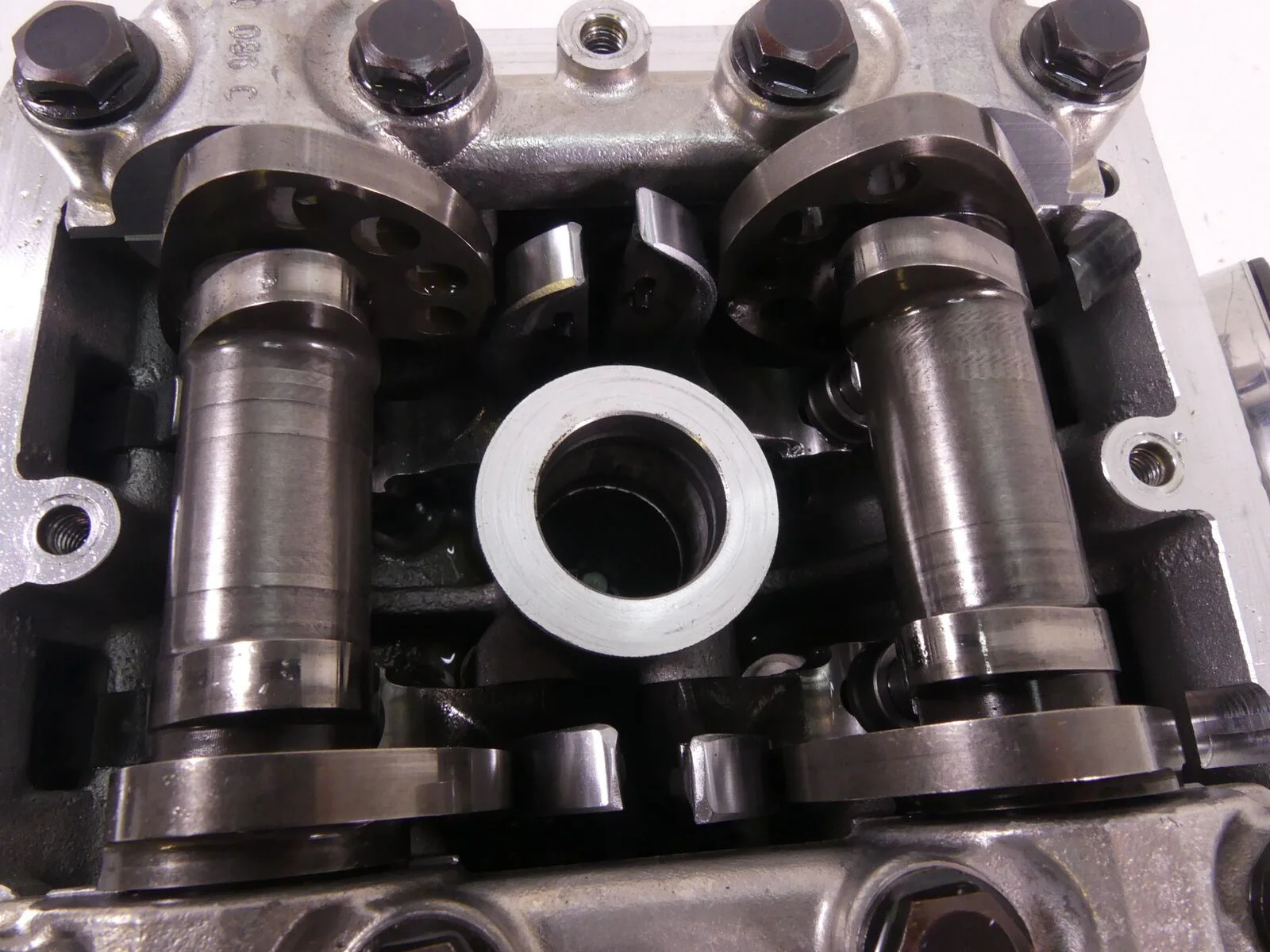 2008 Ducati 1098 S Rear Front Cylinder Head Vertical Horizontal Set 30122393B - Image 10