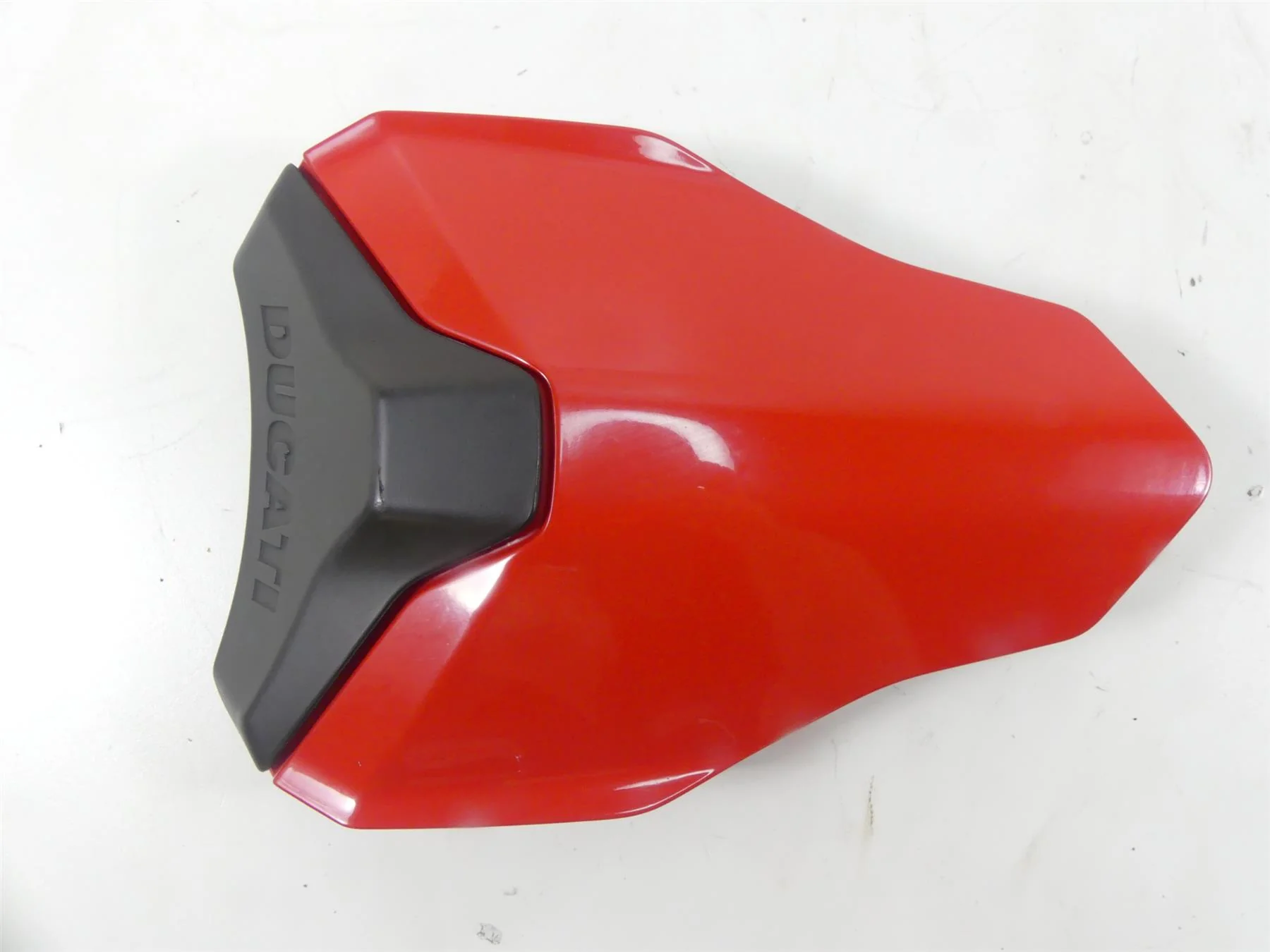 2008 Ducati 1098 S Rear Oem Red Passenger Seat Cover Cowl 24733071A - Image 6