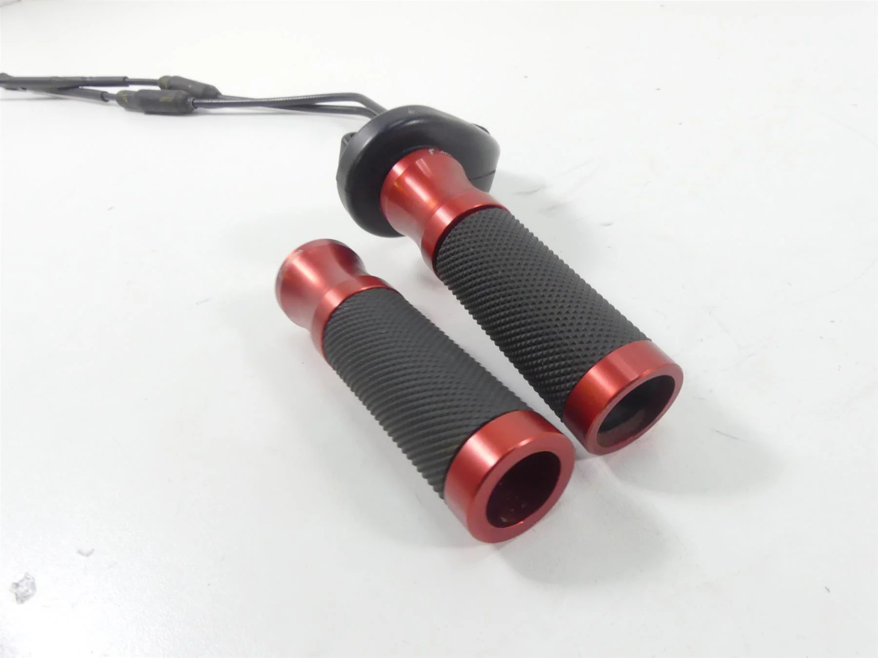2008 Ducati 1098 S Right Hand Throttle Grip Cable Set 65420161A