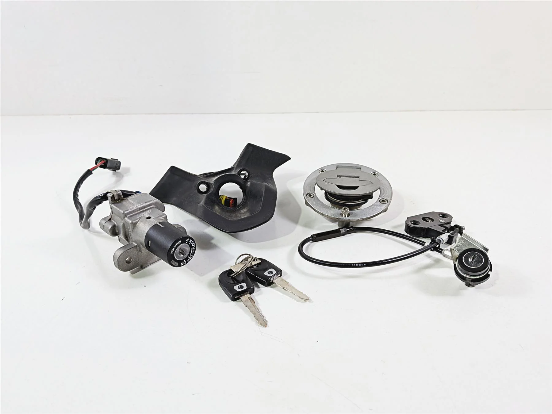 2008 Ducati 1098 SBK Ignition Switch Key Lock Tank Cap Set 65240201A - Image 2