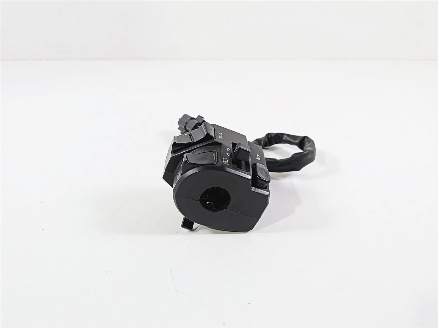 2008 Ducati 1098 SBK Left Hand Turn Signal Control Switch 65110041A - Image 3