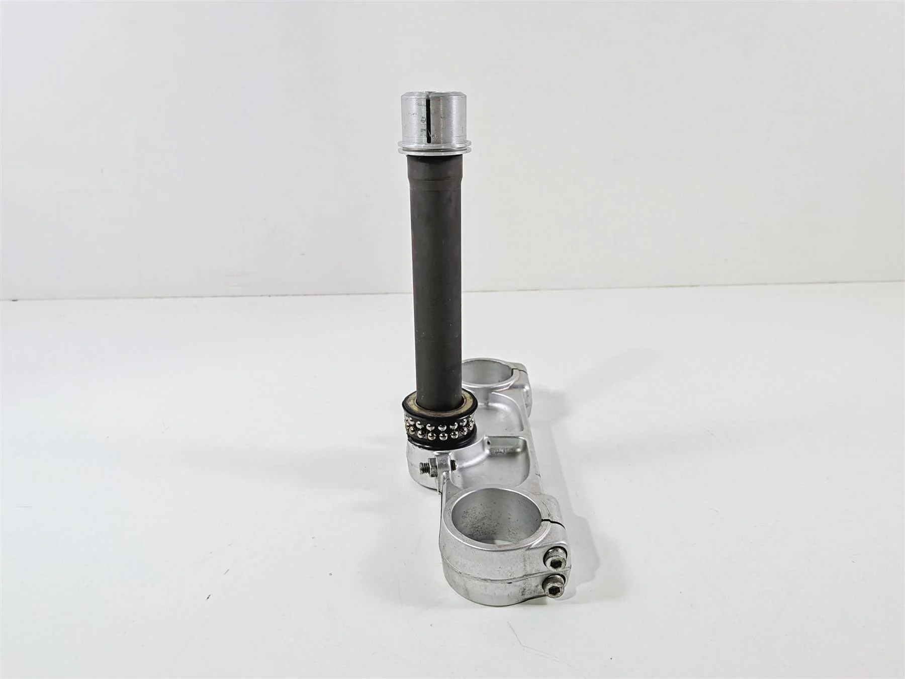 2008 Ducati 1098 SBK Lower Triple Tree Steering Clamp - Read 34230141A - Image 6
