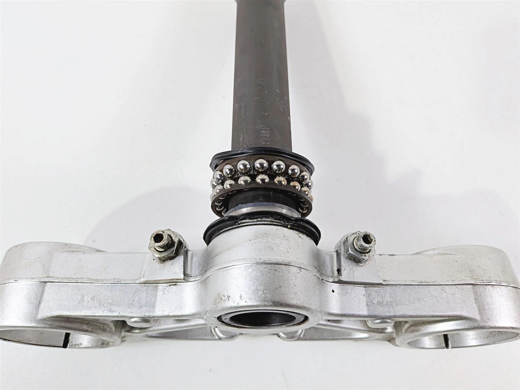 2008 Ducati 1098 SBK Lower Triple Tree Steering Clamp - Read 34230141A - Image 9