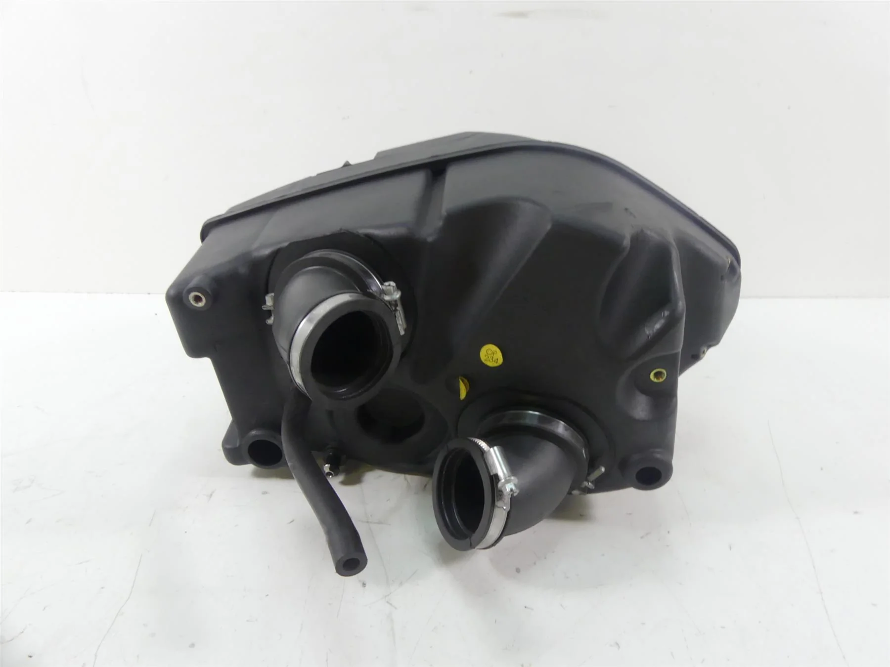 2008 Ducati Hypermotard 1100S Air Filter Cleaner Breather Box - Read 44211291B - Image 4