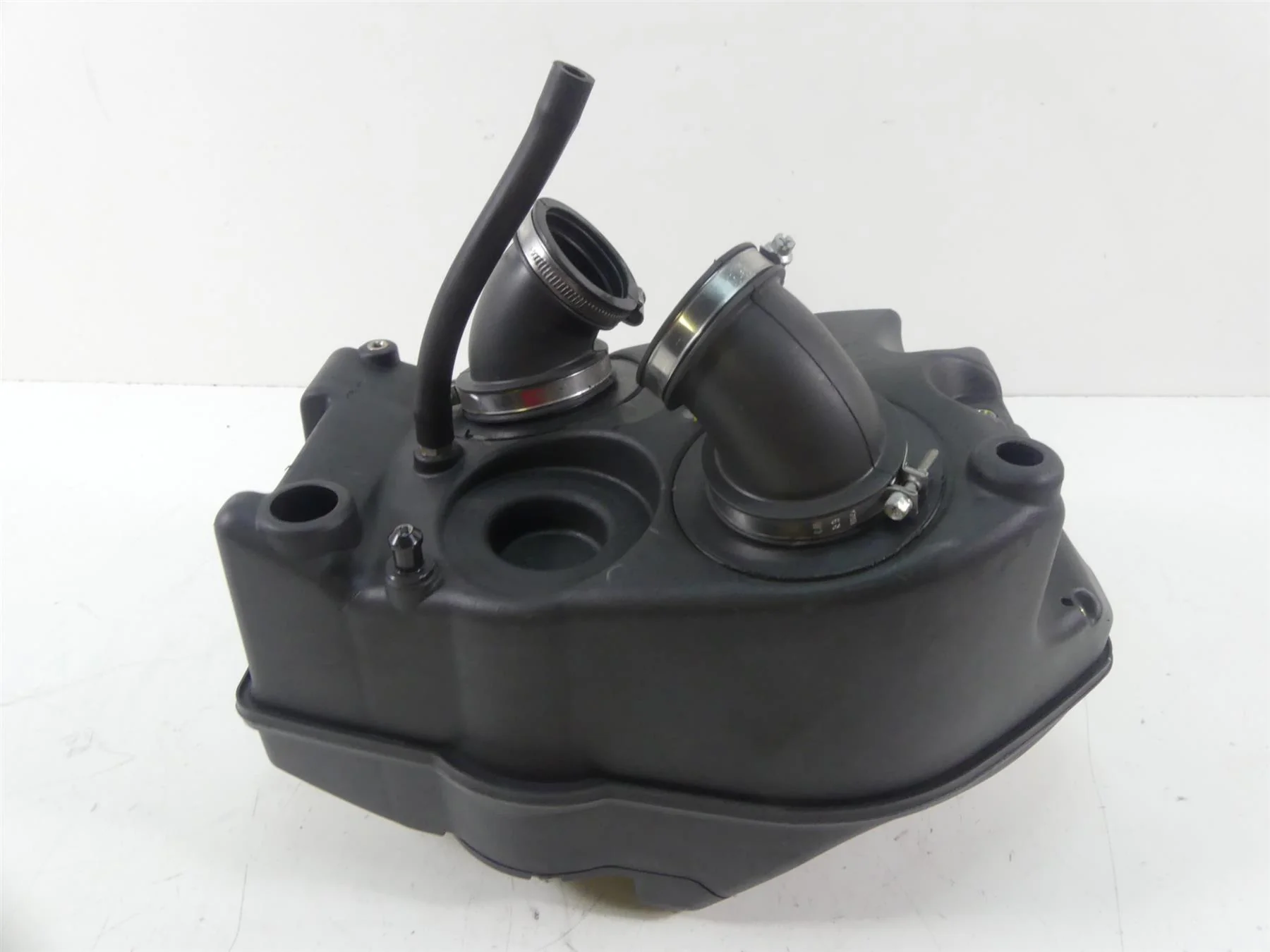 2008 Ducati Hypermotard 1100S Air Filter Cleaner Breather Box - Read 44211291B - Image 5