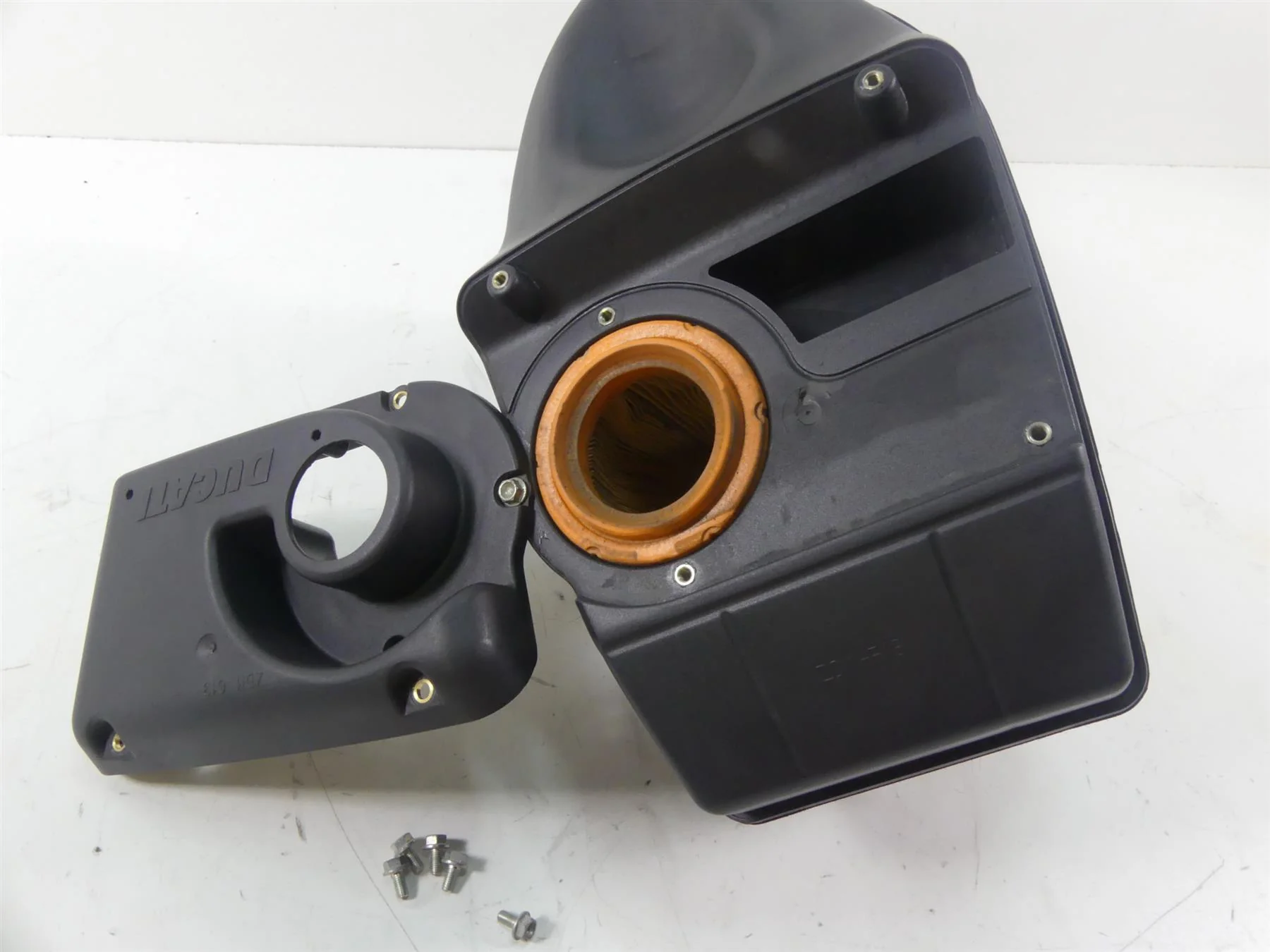 2008 Ducati Hypermotard 1100S Air Filter Cleaner Breather Box - Read 44211291B - Image 8