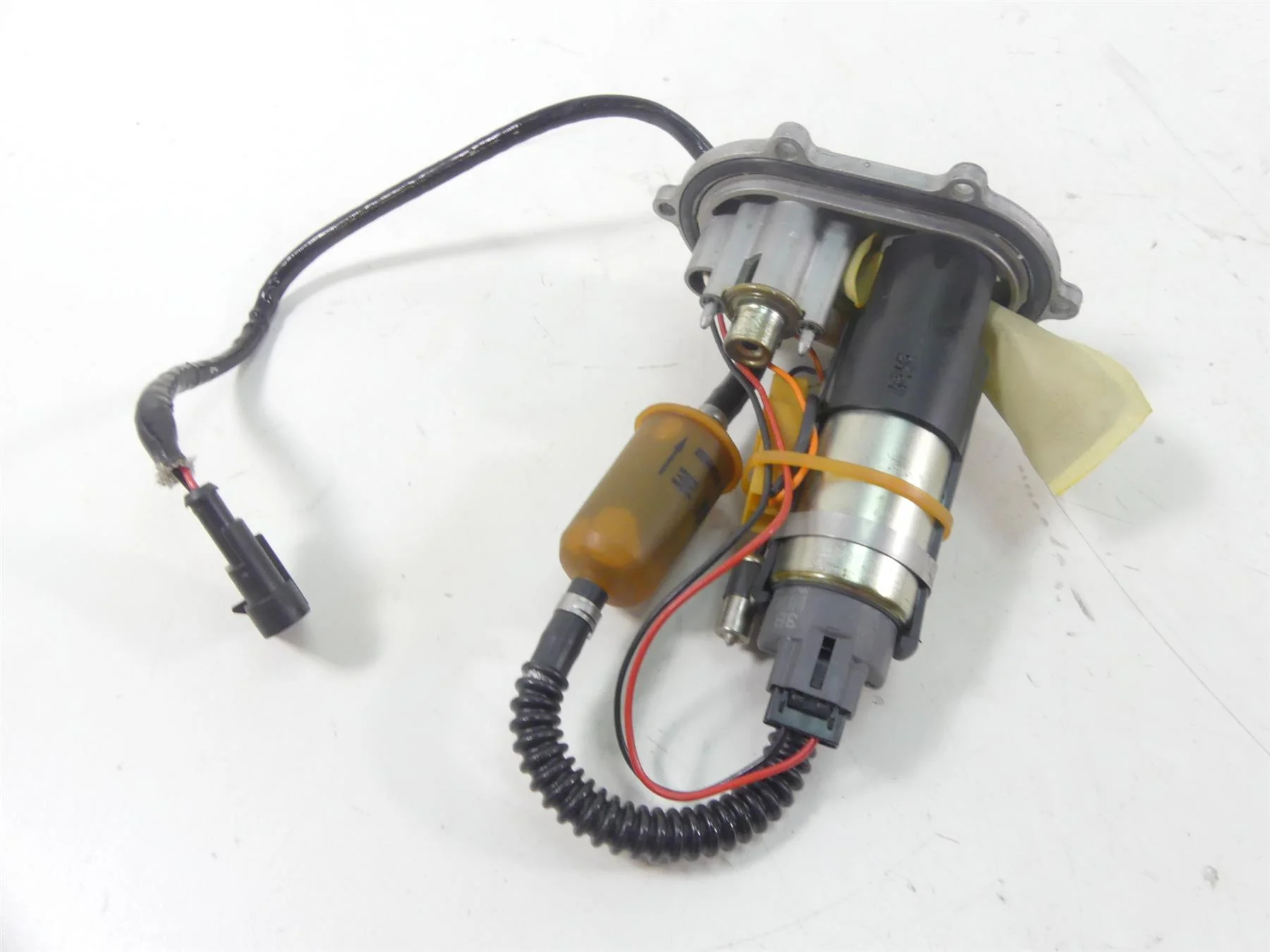 2008 Ducati Hypermotard 1100S Fuel Gas Petrol Pump - 6K - Tested 16023701A - Image 4
