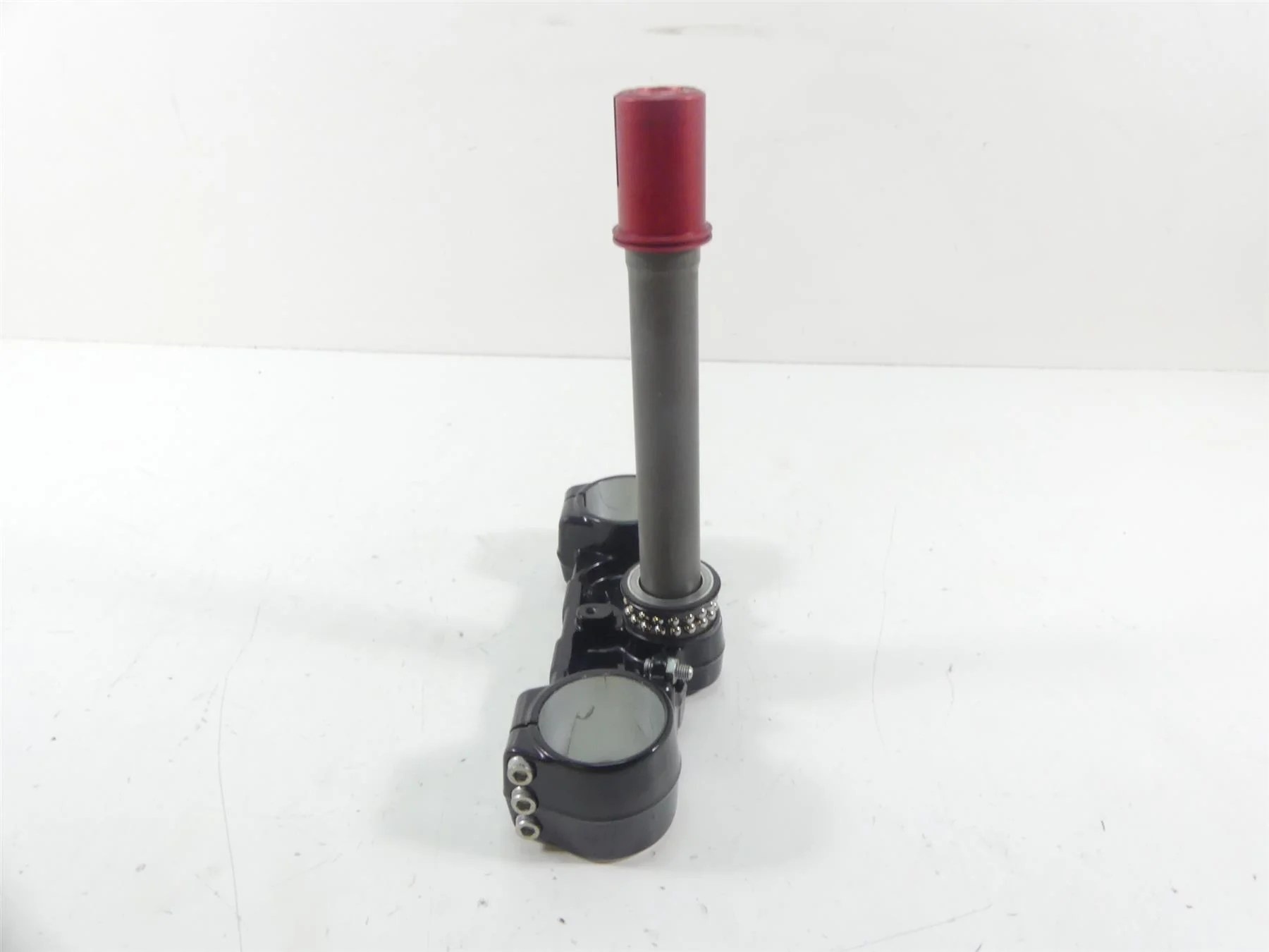 2008 Ducati Hypermotard 1100S Lower Triple Tree Steering Yoke - 57mm 34220501A - Image 4