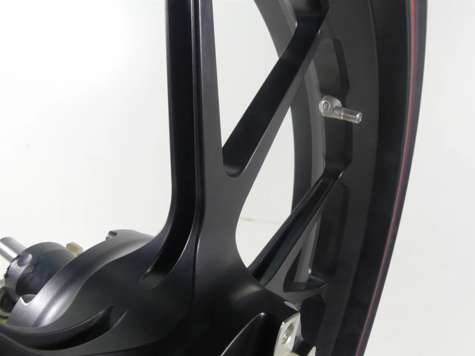 2008 Ducati Hypermotard 1100S Straight Marchesini Front Wheel 17x3.5 50121151AB - Image 10