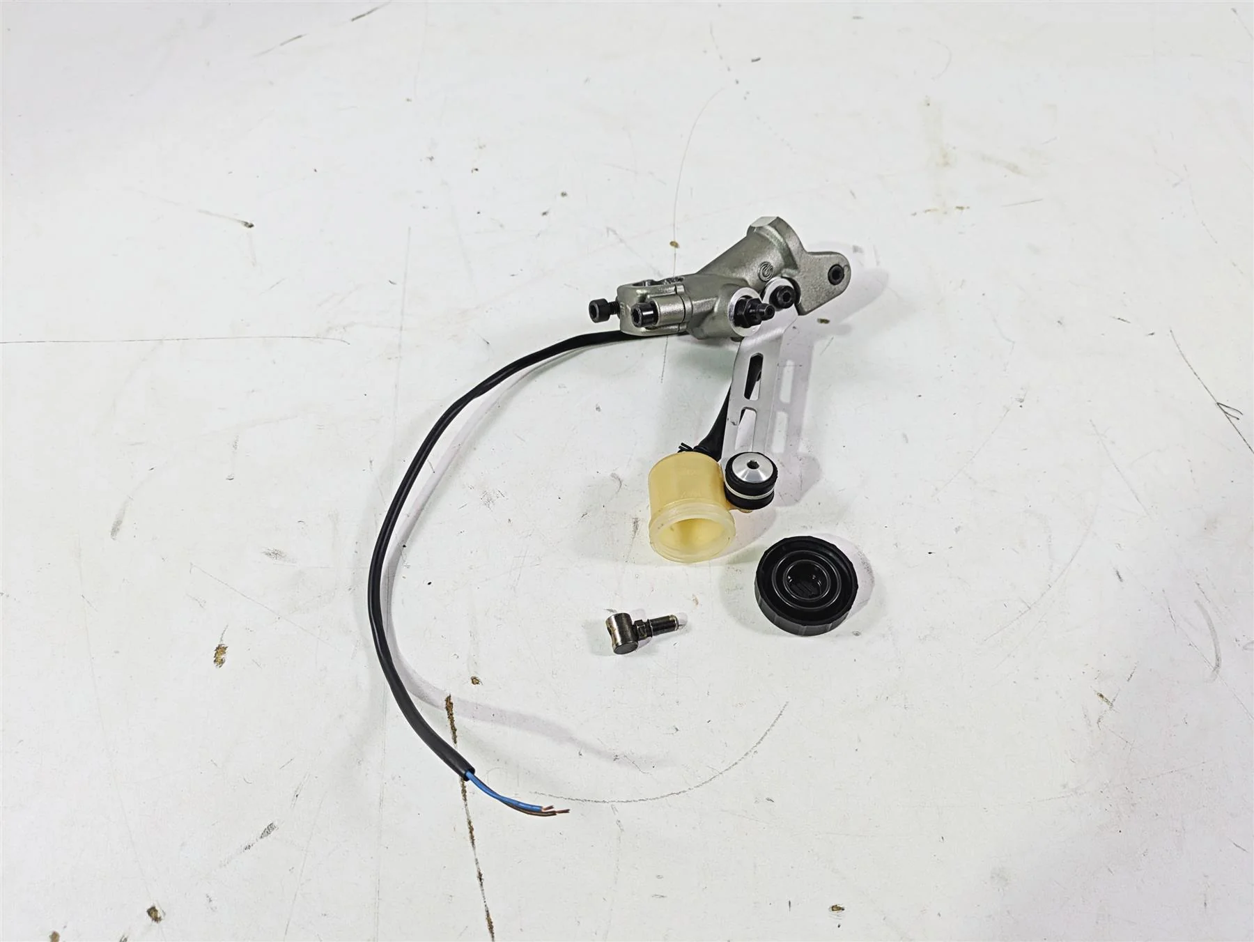 2008 Ducati SBK 1098 S Brembo Clutch Radial Master Cylinder - Read 63040351A