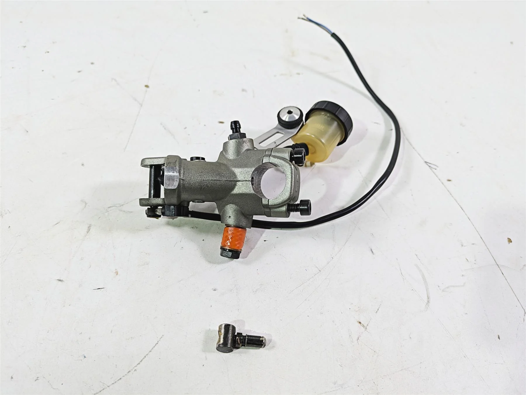 2008 Ducati SBK 1098 S Brembo Clutch Radial Master Cylinder - Read 63040351A - Image 3