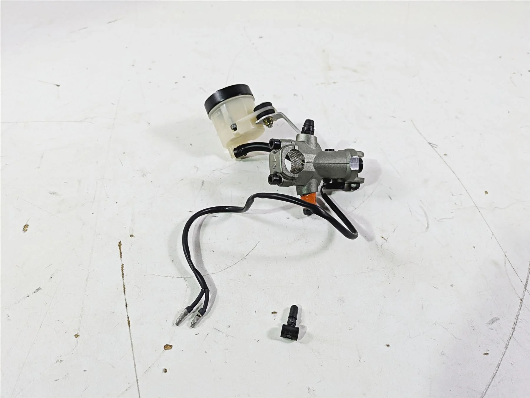 2008 Ducati SBK 1098 S Brembo Front Radial Brake Master Cylinder 62440461A