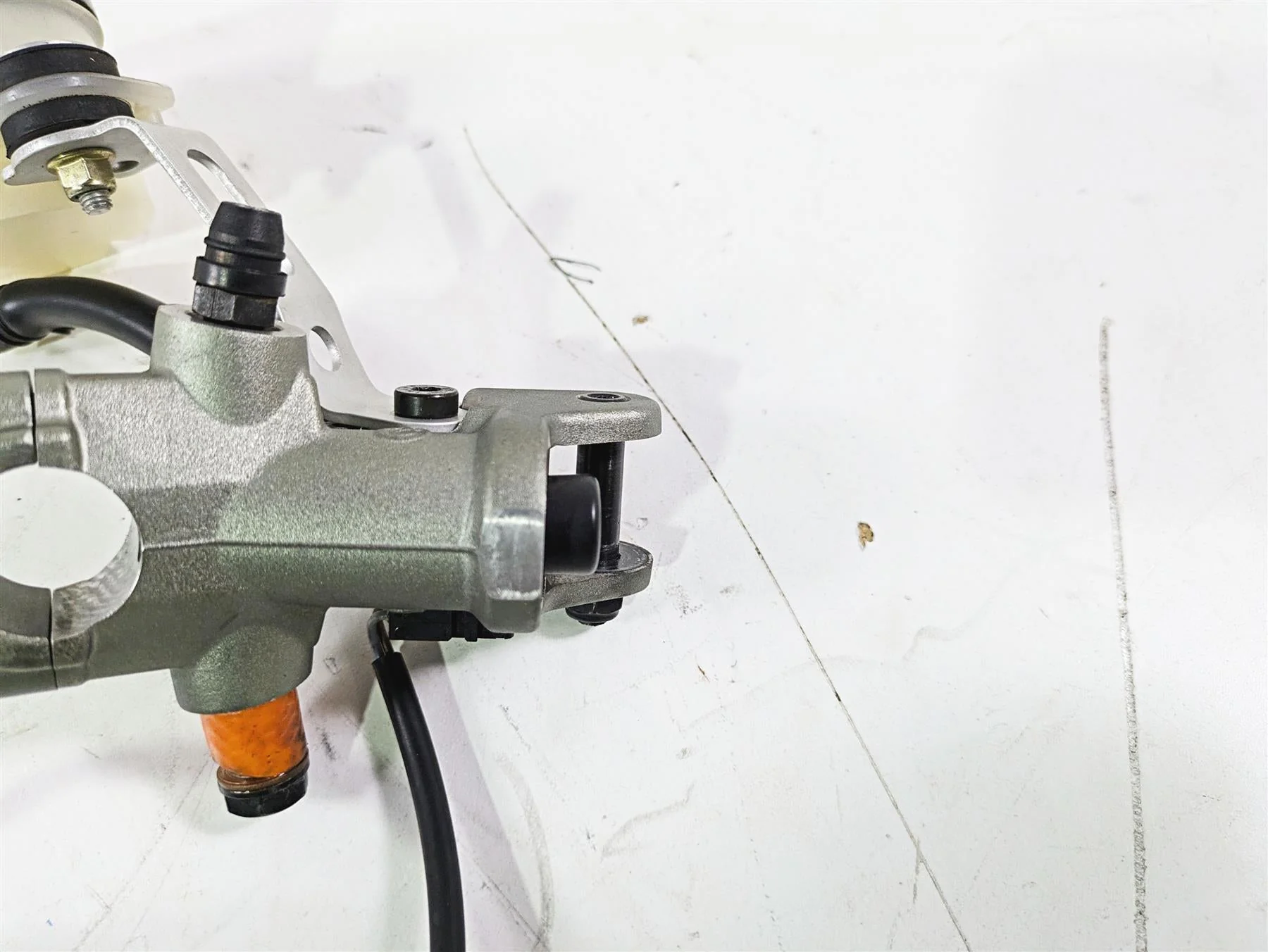 2008 Ducati SBK 1098 S Brembo Front Radial Brake Master Cylinder 62440461A - Image 8