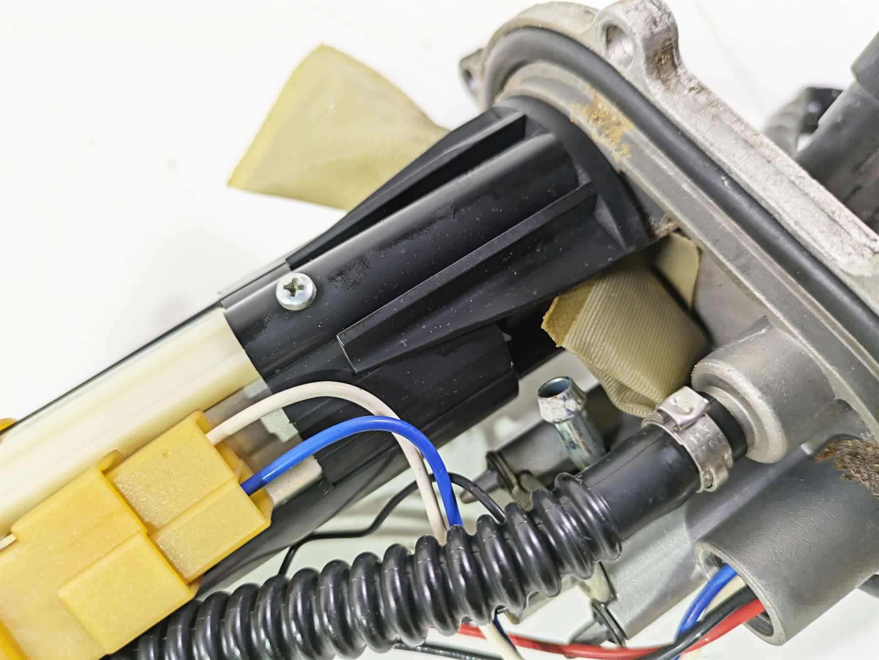 2008 Ducati SBK 1098 S Fuel Gas Petrol Pump 16023661A - Image 8