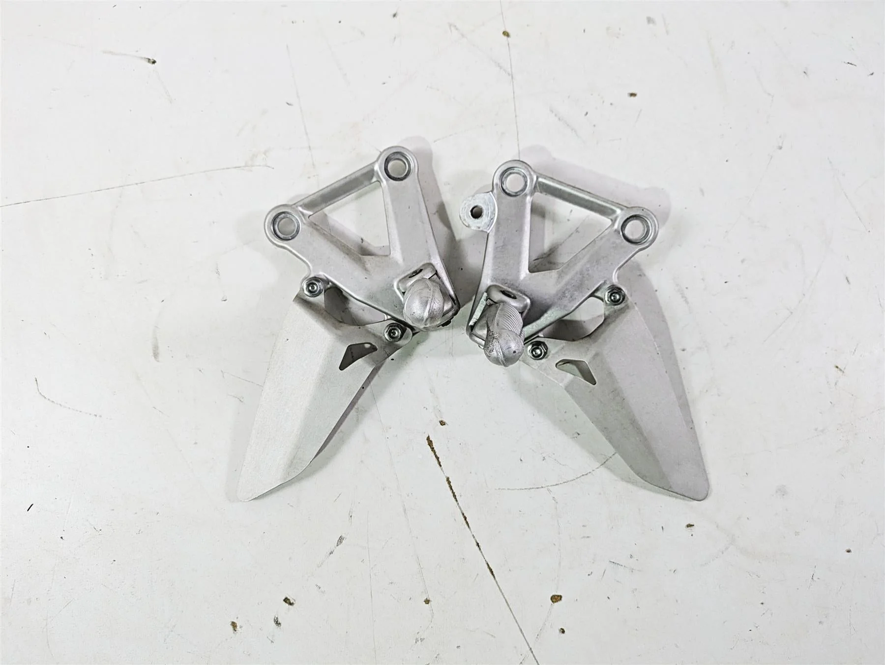 2008 Ducati SBK 1098 S Left Right Rider Footpeg Set 82411231A 82411221A - Image 4