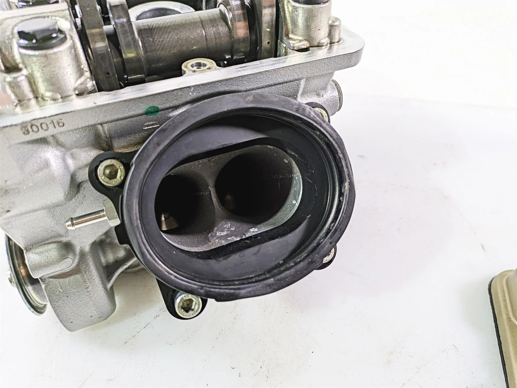 2008 Ducati SBK 1098 S Rear Vertical Cylinder Head & Valve Cover - 10k 30122394B - Image 9