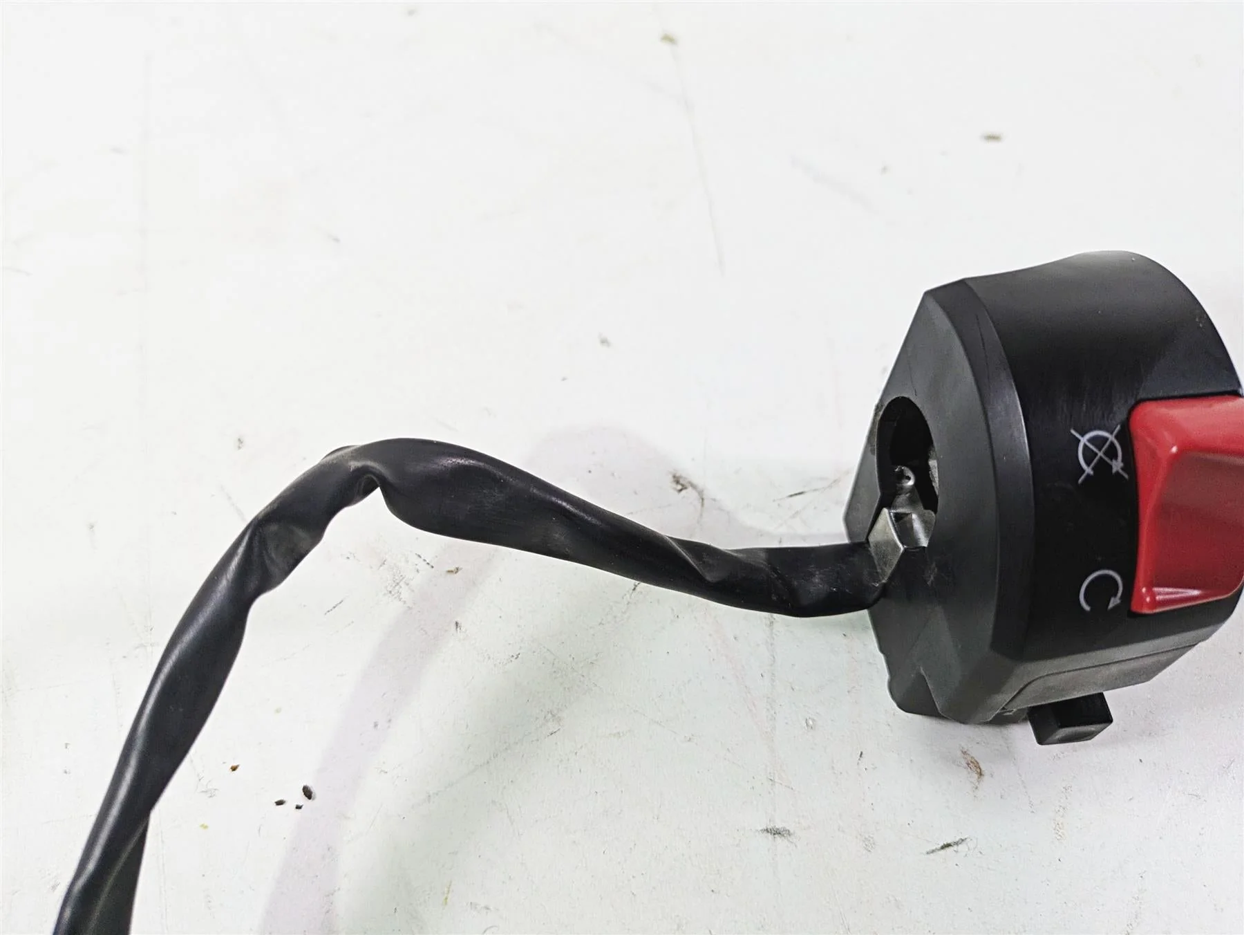 2008 Ducati SBK 1098 S Right Hand Start Stop Control Switch 65040111A - Image 10
