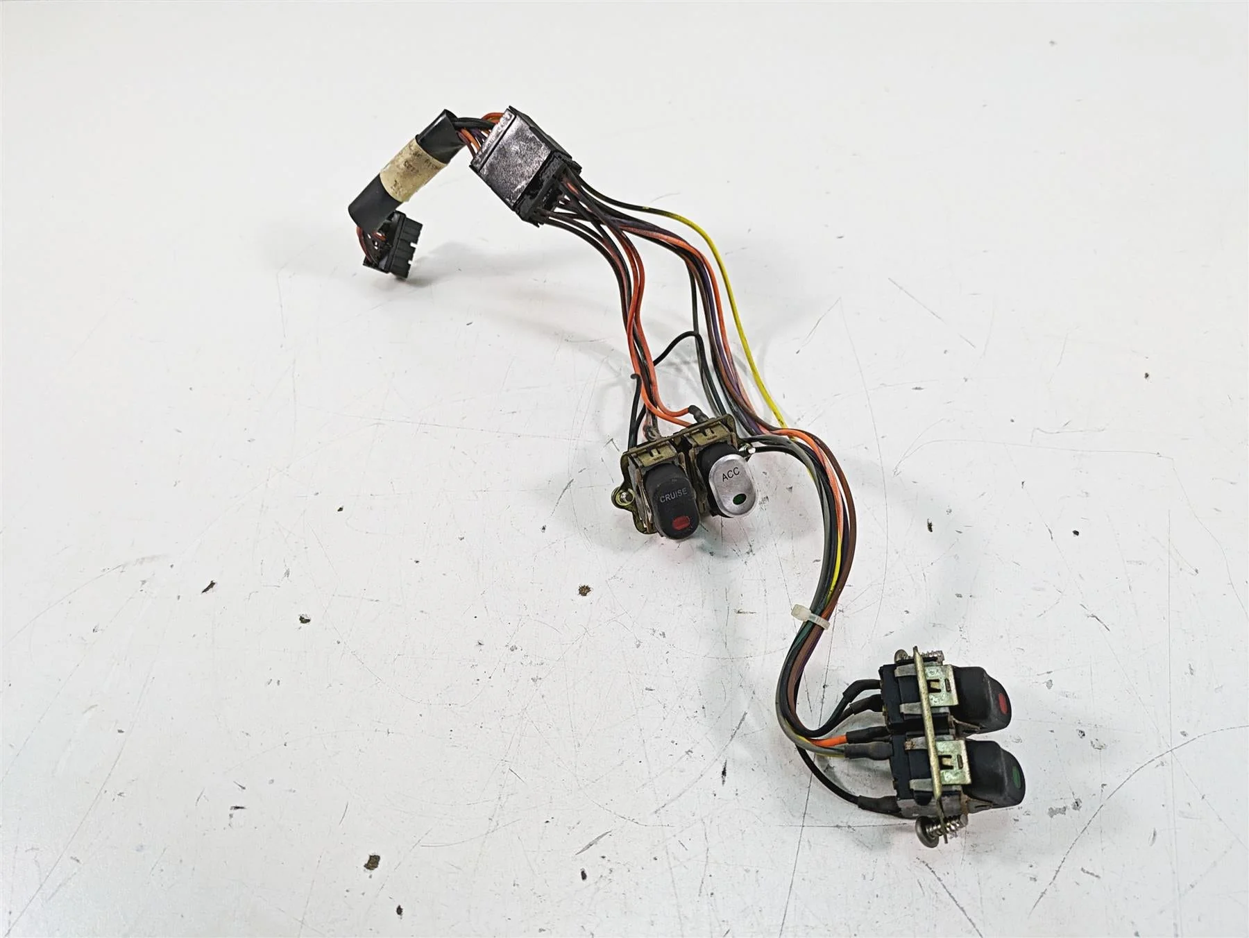 2008 Harley FLHTCU Electra Glide Auxiliary Cruise Spot Switch Set 70271-98 - Image 12