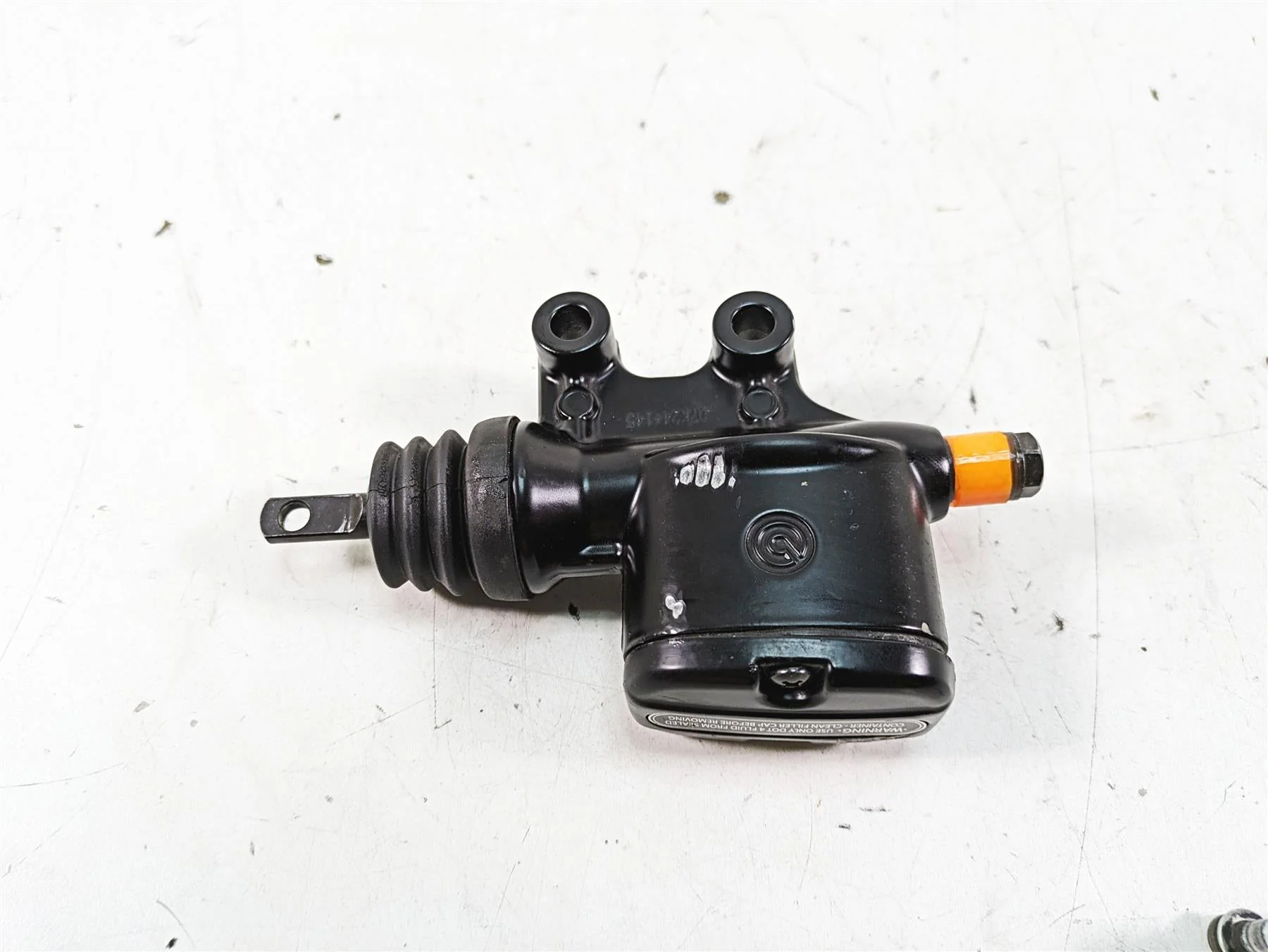 2008 Harley FLHTCU Electra Glide Brembo Rear Brake Master Cylinder 41763-08C - Image 3
