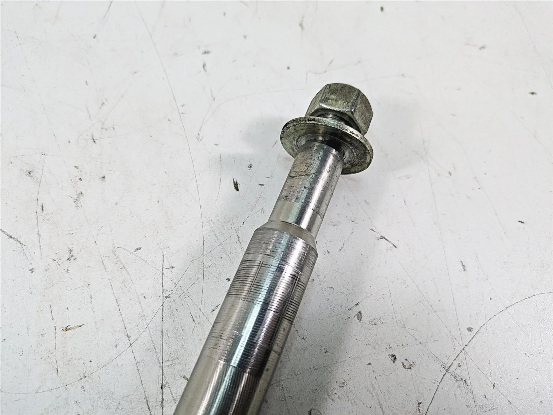 2008 Harley FLHTCU Electra Glide Front Axle Wheel Spindle 25mm 41547-07A - Image 9