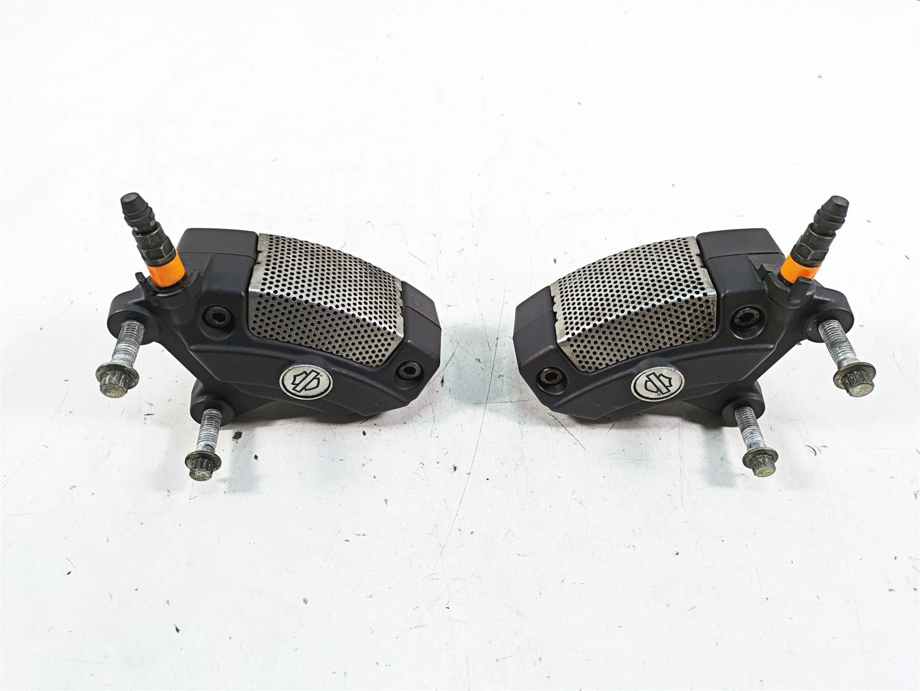 2008 Harley FLHTCU Electra Glide Front Brake Caliper Set 43027-08 44023-08