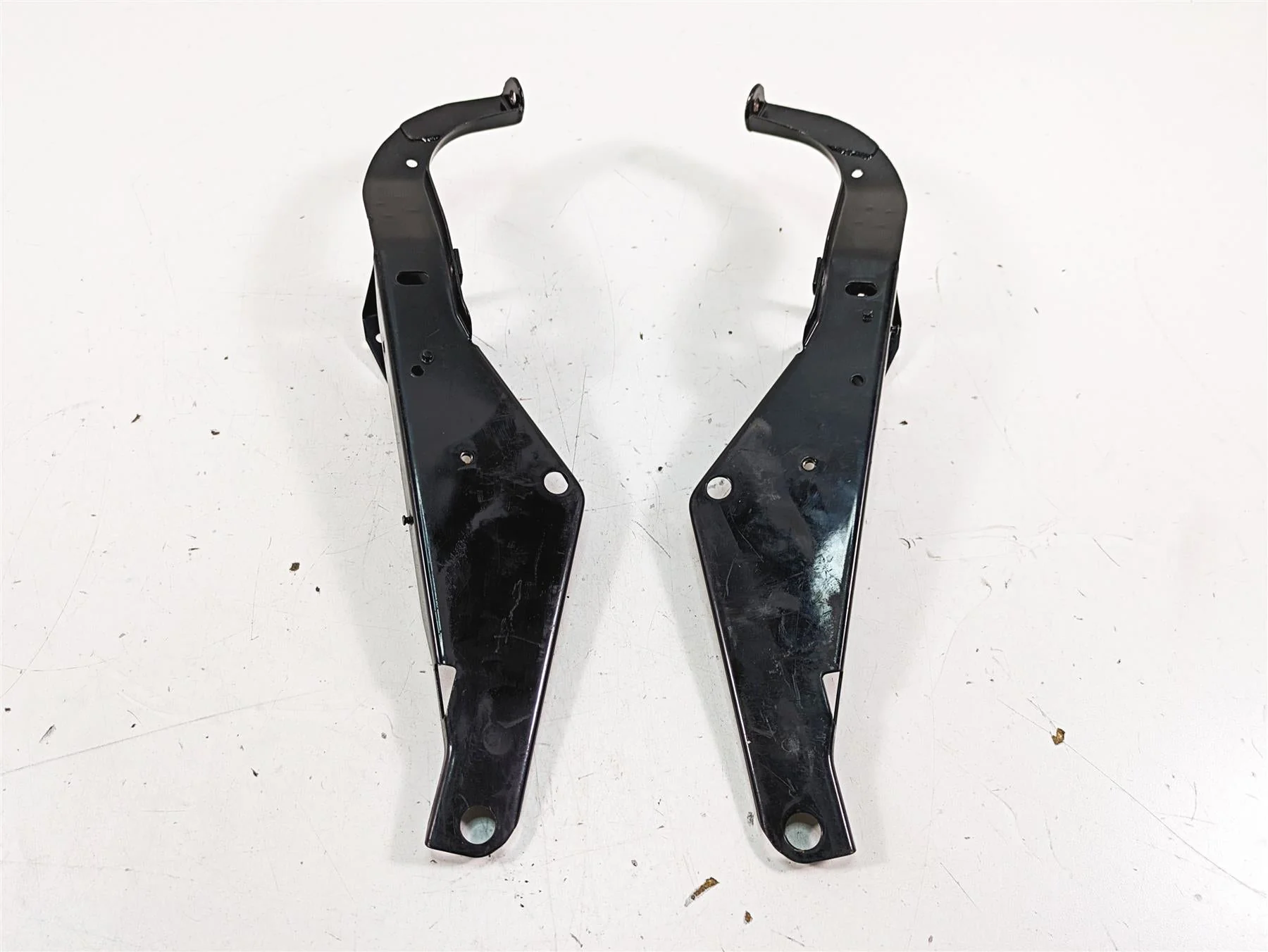 2008 Harley FLHTCU Electra Glide Front Fairing Mounts Bracket Set 58478-96B - Image 6