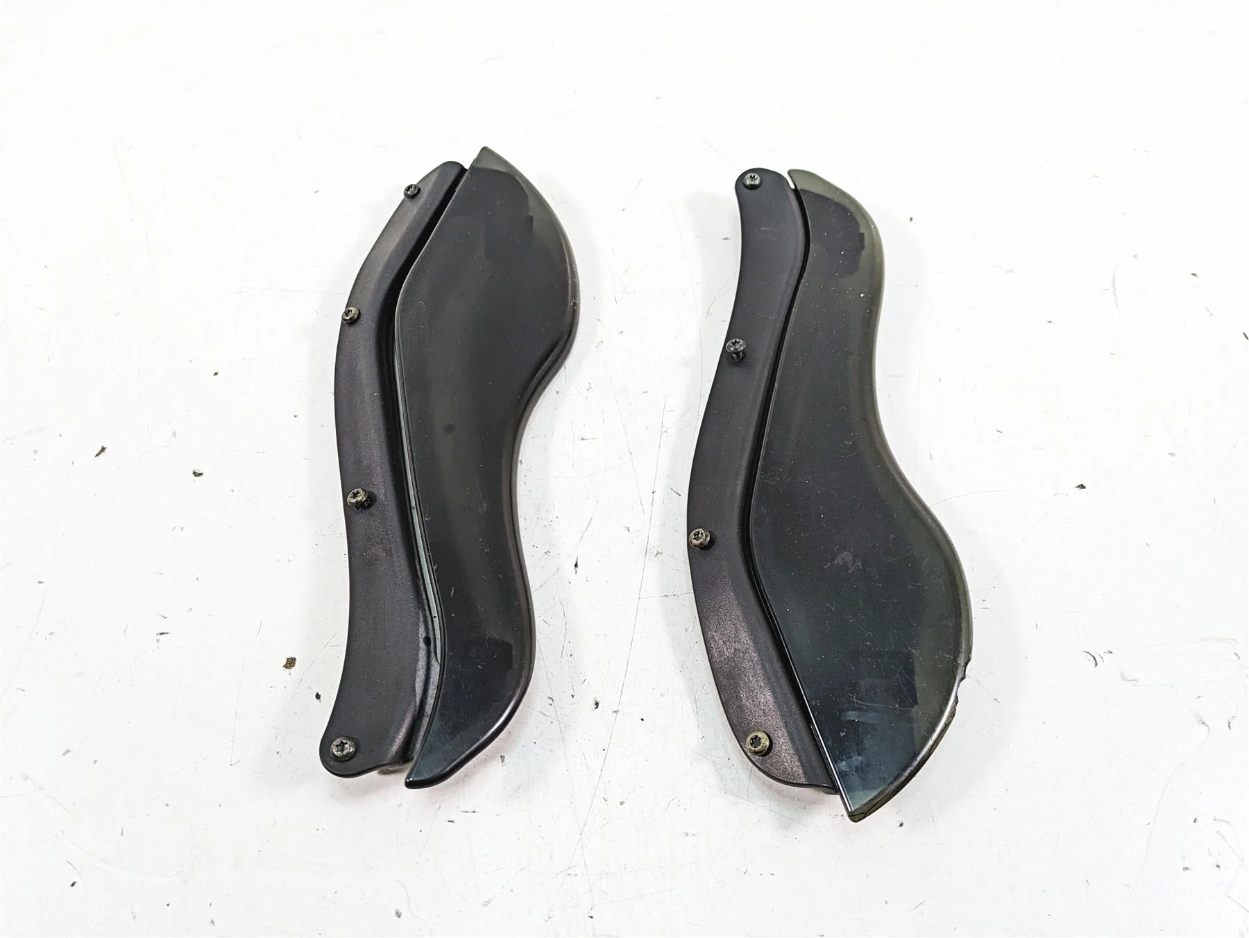 2008 Harley FLHTCU Electra Glide Front Fairing Side Wind Deflector Read 58128-08