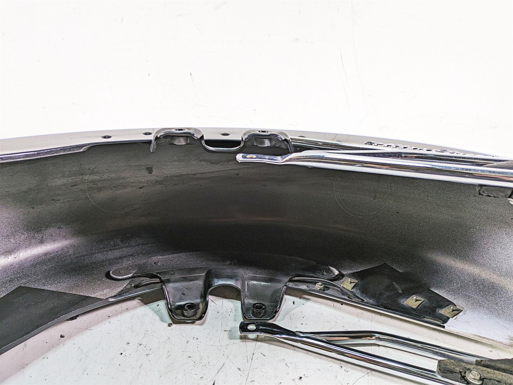 2008 Harley FLHTCU Electra Glide Front Fender White Black Gold Pearl 59087-00B - Image 11