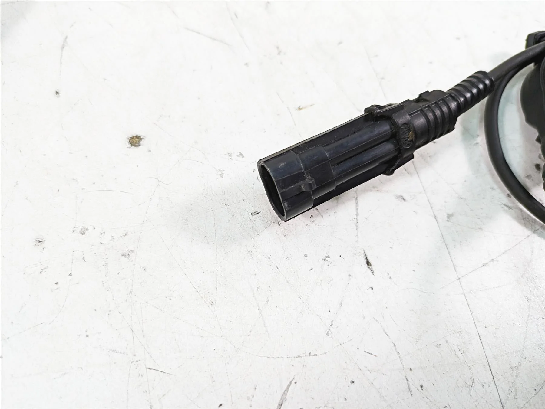 2008 Harley FLHTCU Electra Glide Front Rear Abs Wheel Speed Sensors 40615-08 - Image 11