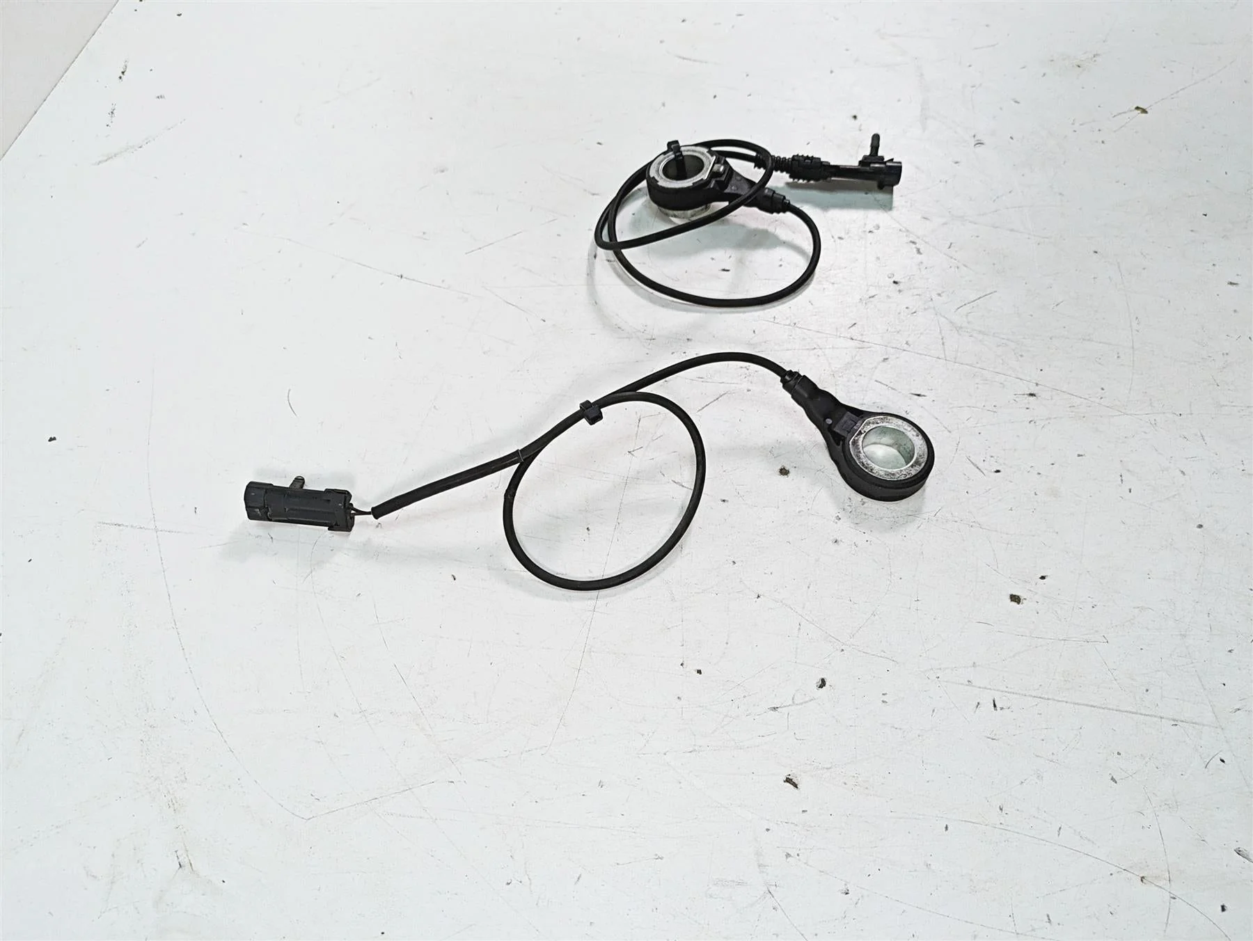 2008 Harley FLHTCU Electra Glide Front Rear Abs Wheel Speed Sensors 40615-08 - Image 2